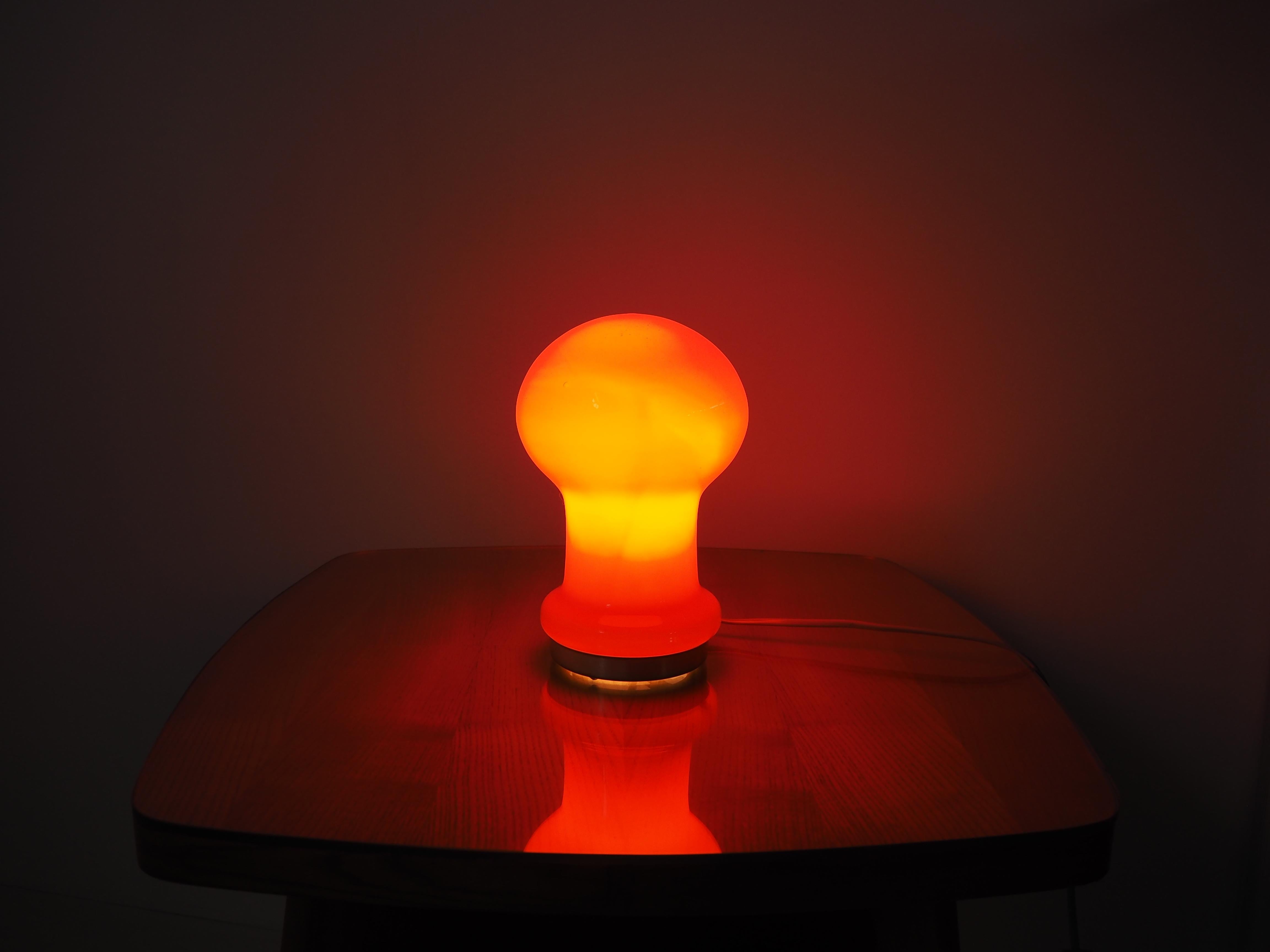 Midcentury Red All Glass Table Lamp EGG by Stefan Tabery for OPP Jihlava, 1970s In Good Condition In Praha, CZ