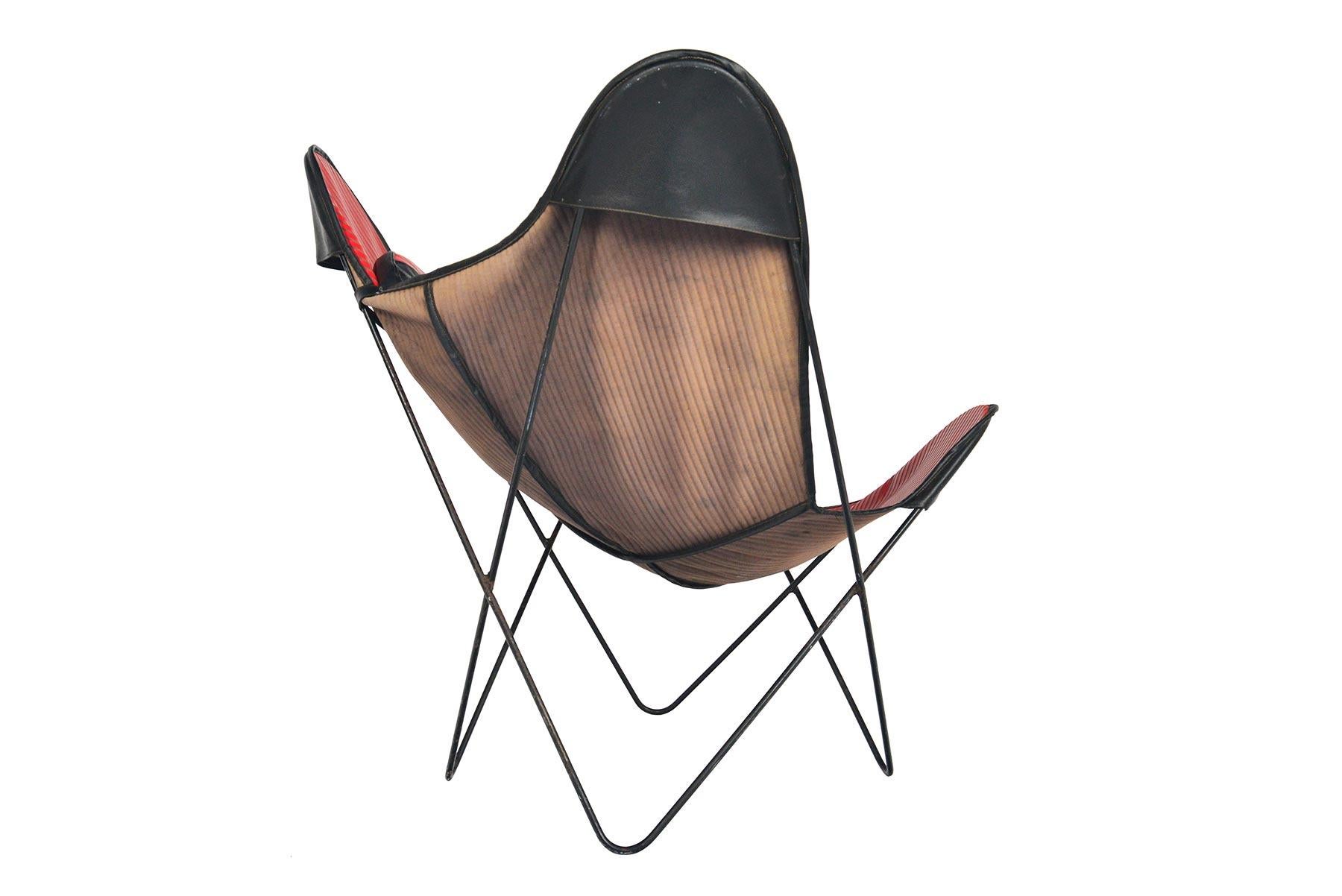 20th Century Midcentury Red and Black Vinyl Butterfly Lounge Chair For Sale