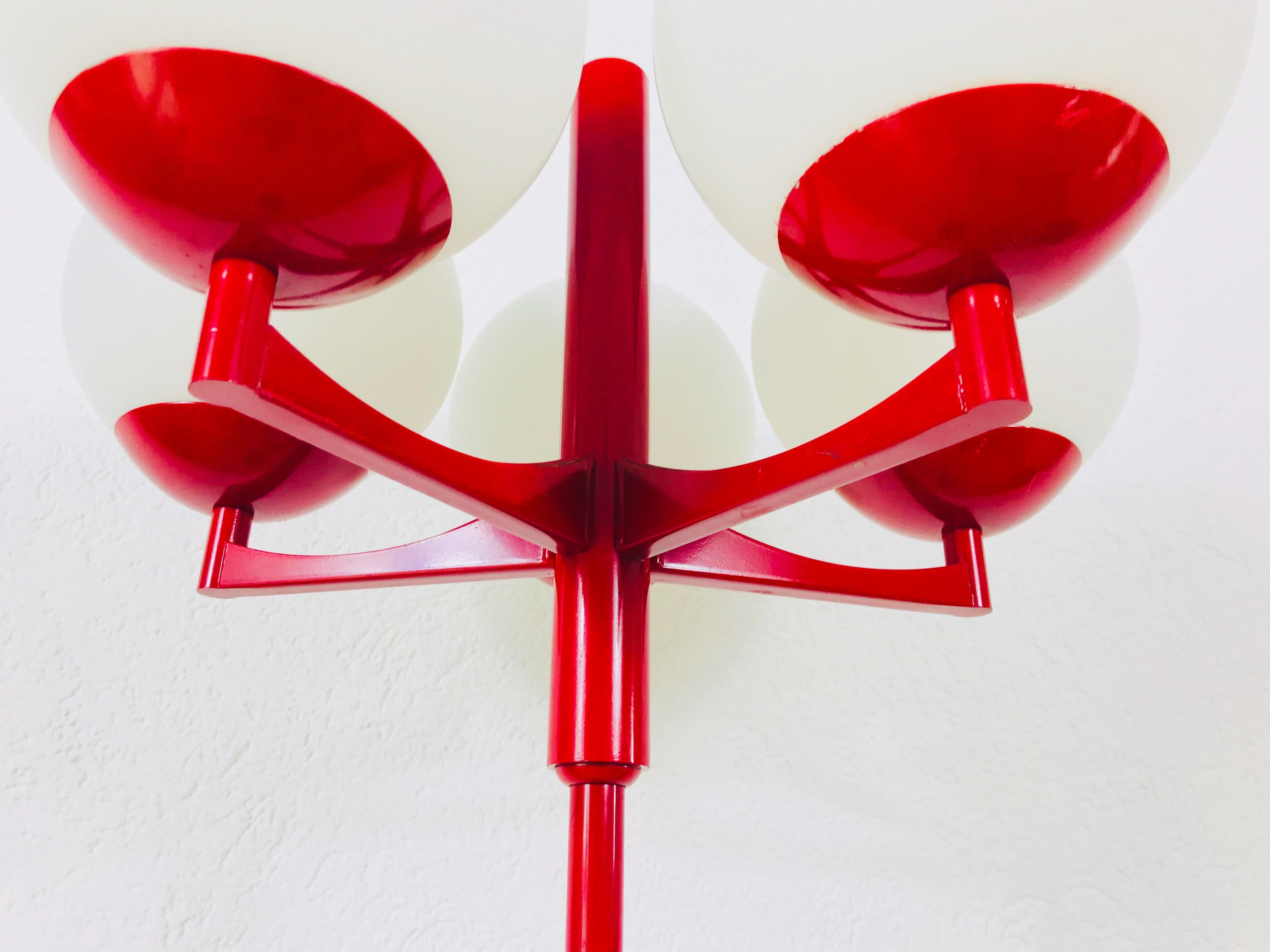 Metal Midcentury Red and White 5-Arm Space Age Floor Lamp Attributed to Kaiser, 1960s For Sale