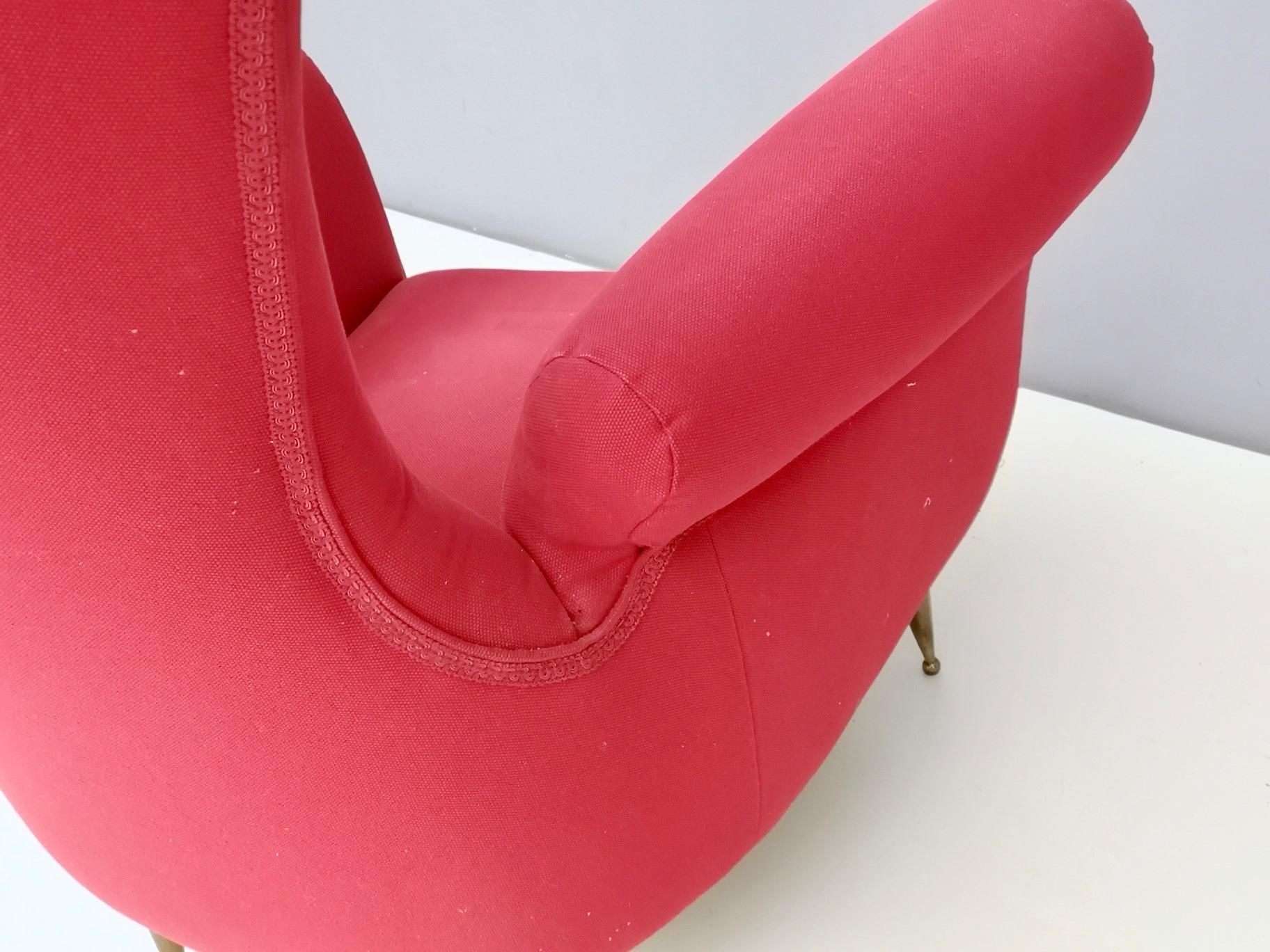 Fauteuil Wingback en coton rouge avec pieds en laiton, Italie en vente 2