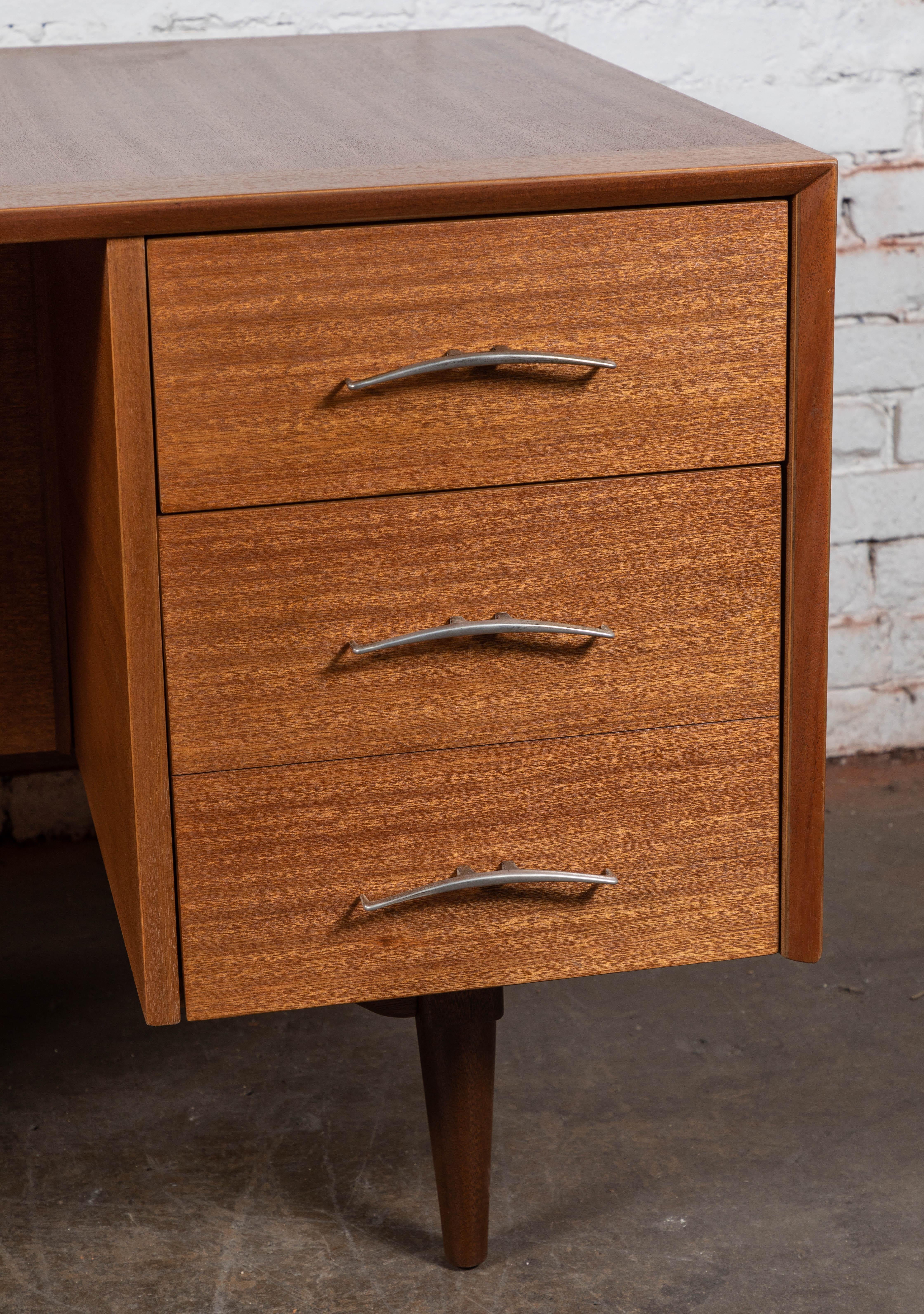 Mid-Century Modern Midcentury Refinished Desk with Finished Back by Brown Saltman For Sale