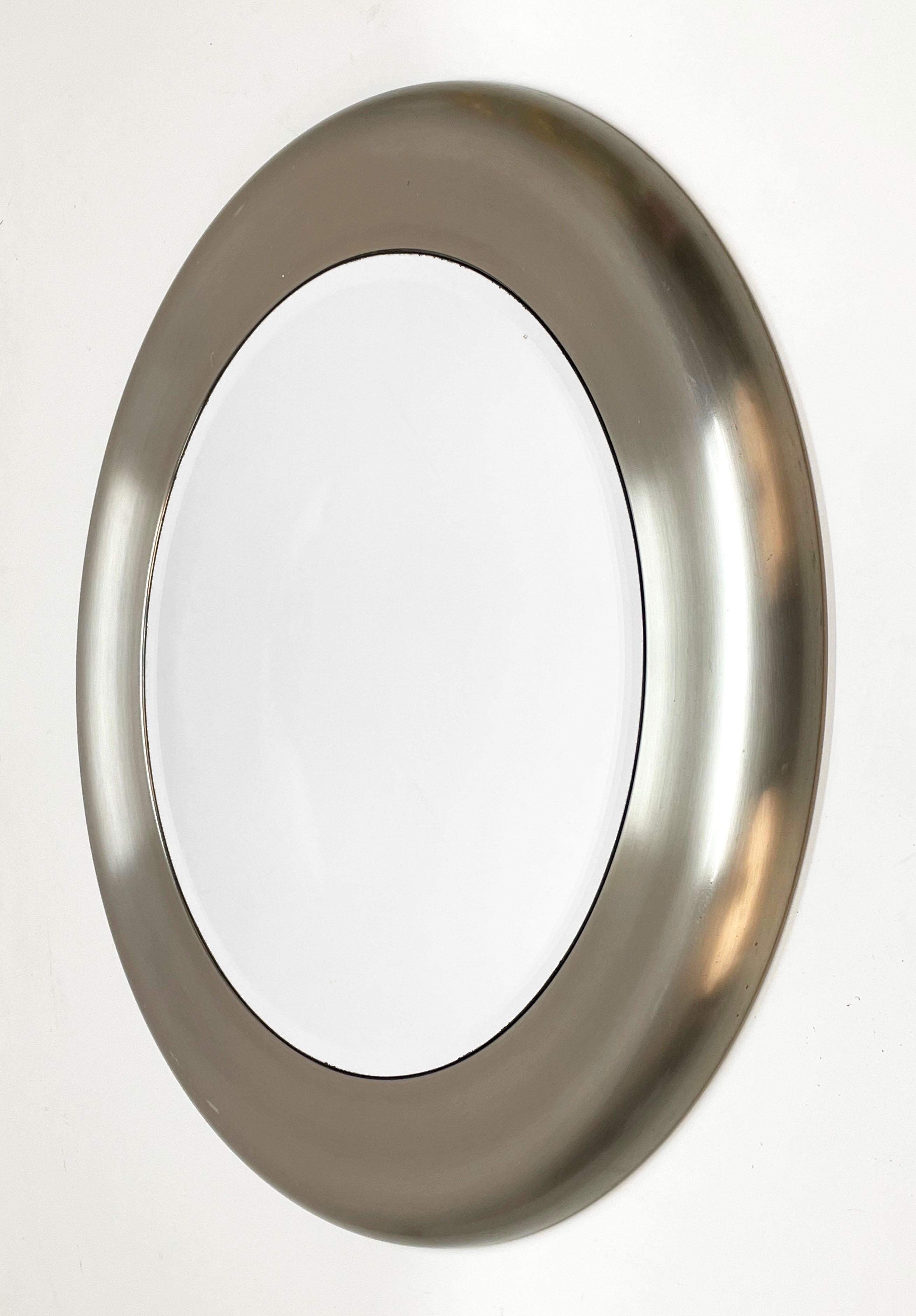 Midcentury Reggiani Italian Round Steel and Bevelled Wall Mirror, 1960s For Sale 4