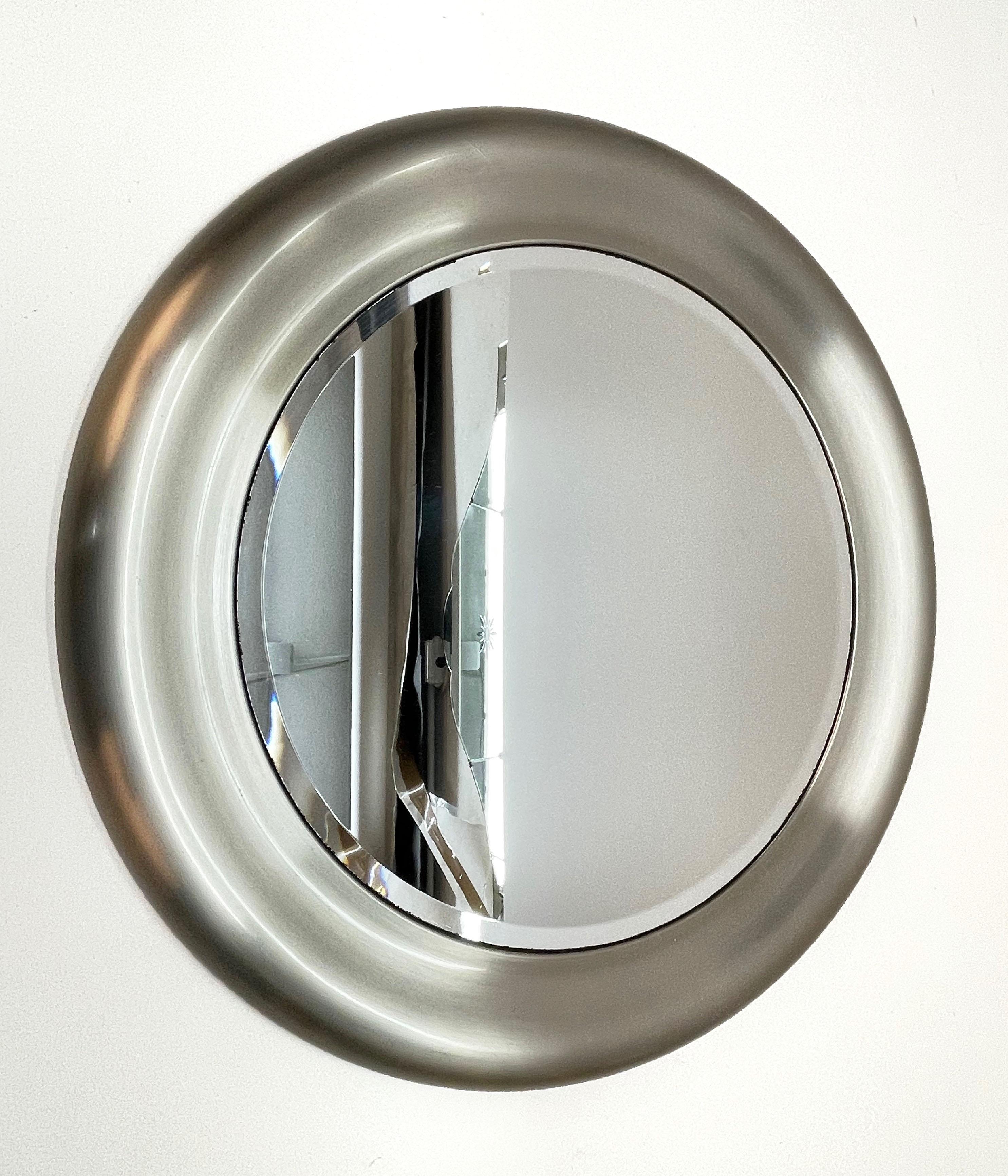 Midcentury Reggiani Italian Round Steel and Bevelled Wall Mirror, 1960s For Sale 5