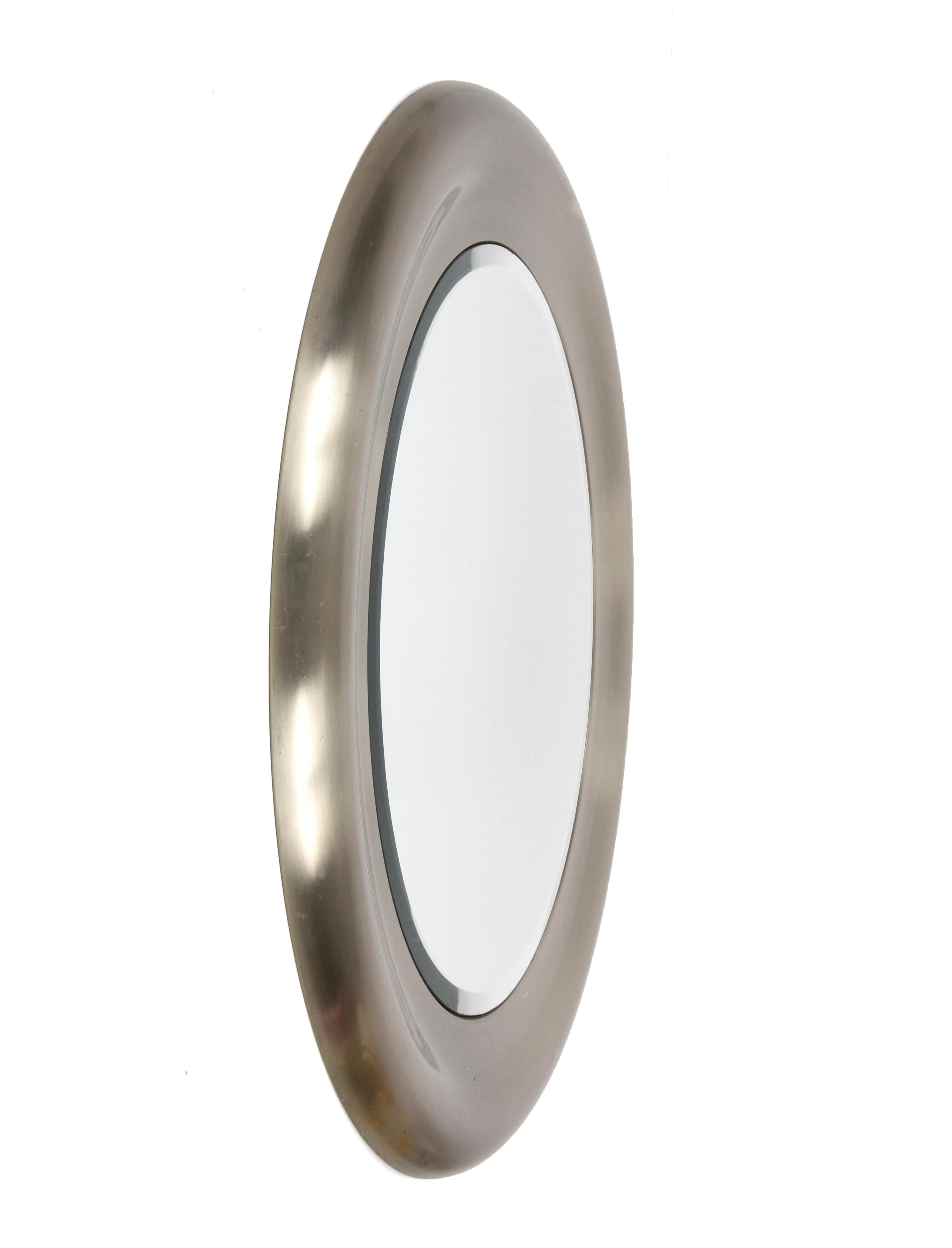 Midcentury Reggiani Italian Round Steel and Bevelled Wall Mirror, 1960s For Sale 8