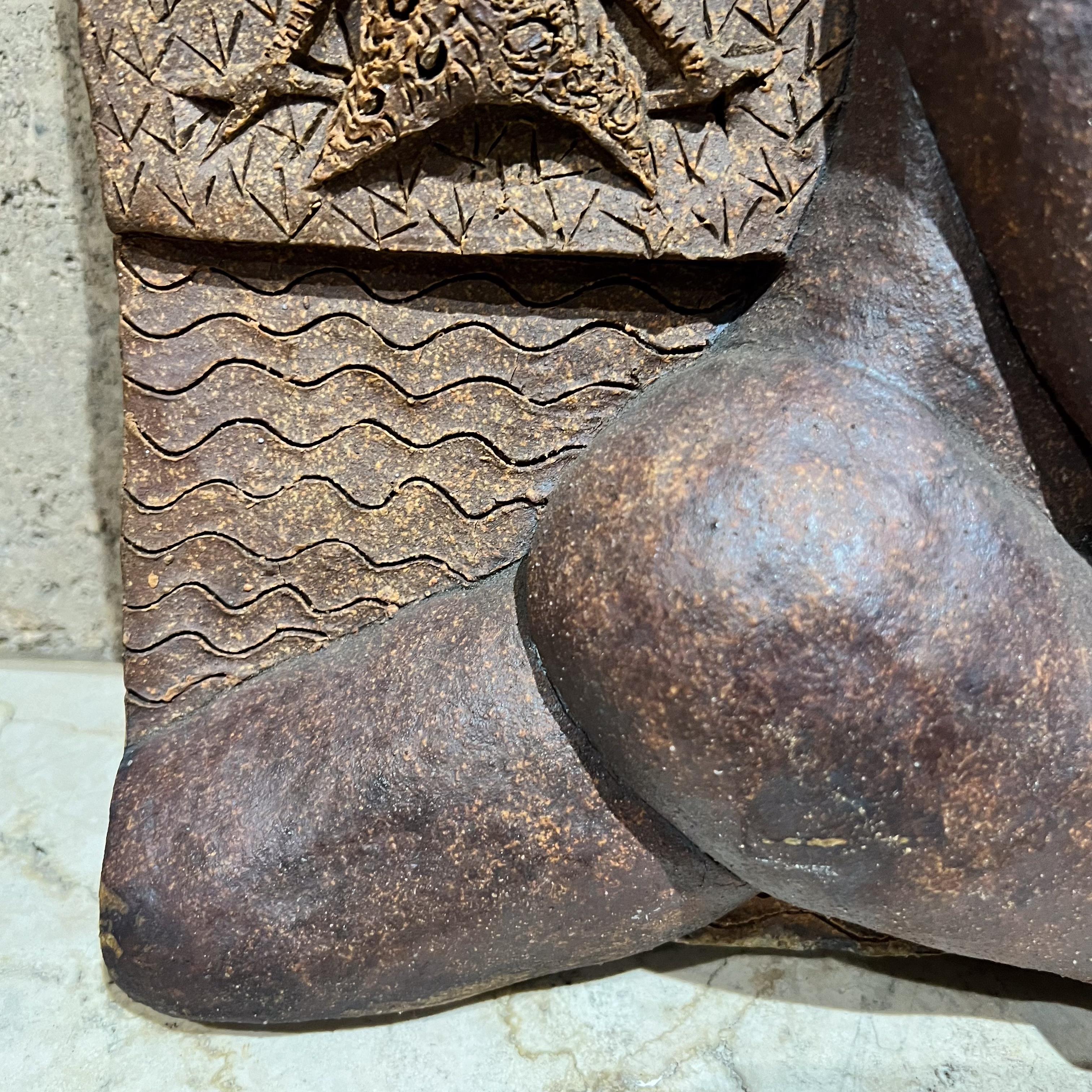 Arte da parete in rilievo del Medioevo Scultura in ceramica in vendita 5