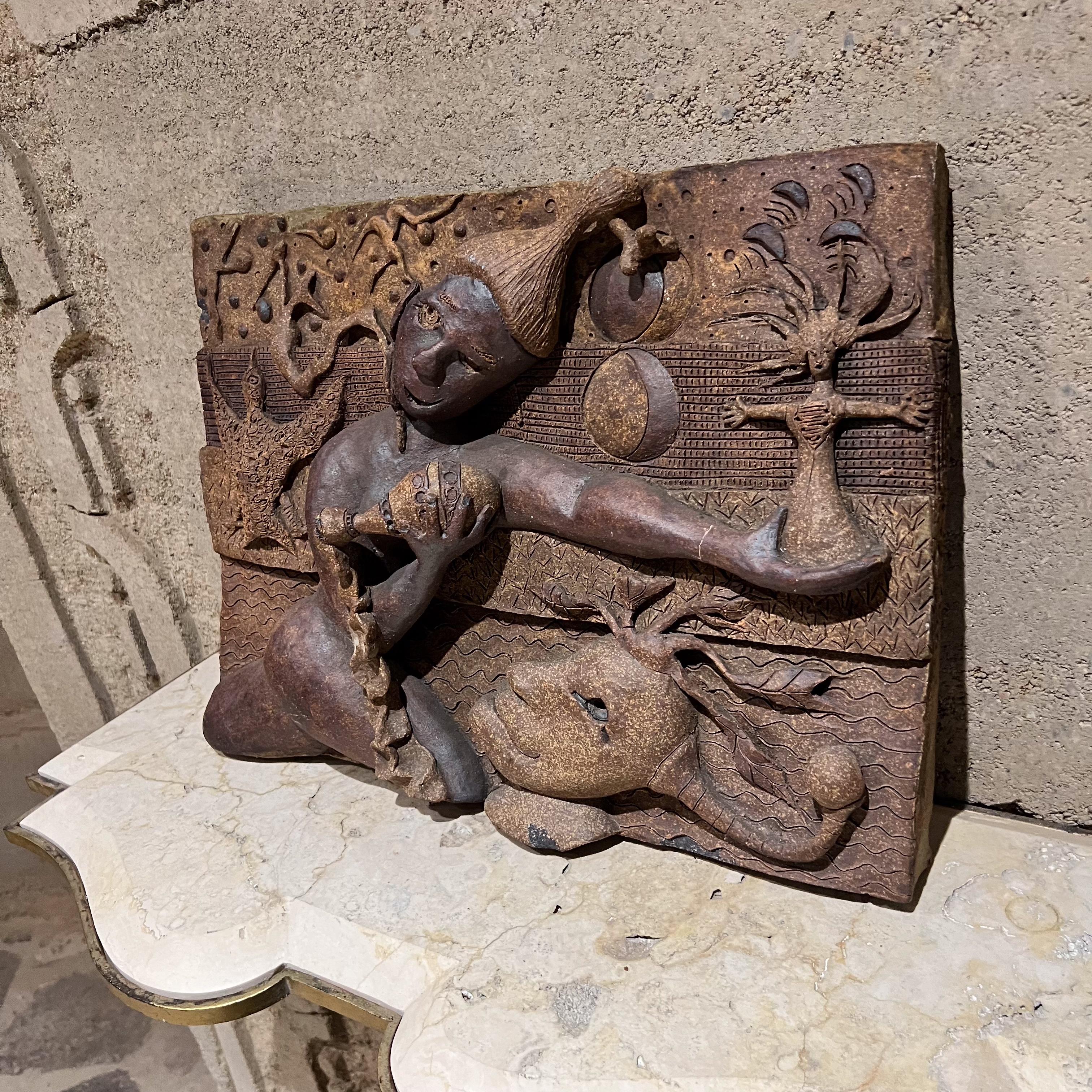 Arte da parete in rilievo del Medioevo Scultura in ceramica In condizioni buone in vendita a Chula Vista, CA
