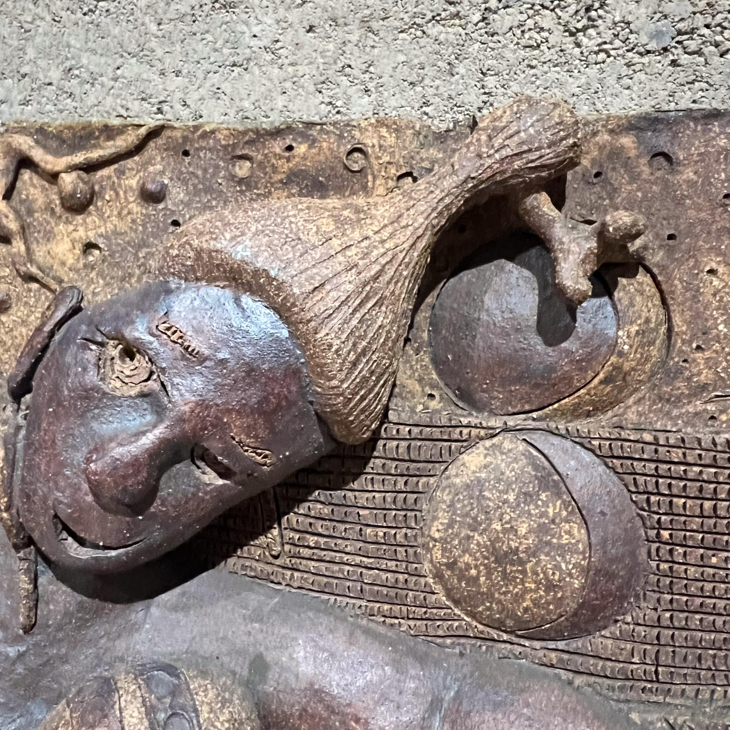 Arte da parete in rilievo del Medioevo Scultura in ceramica in vendita 1