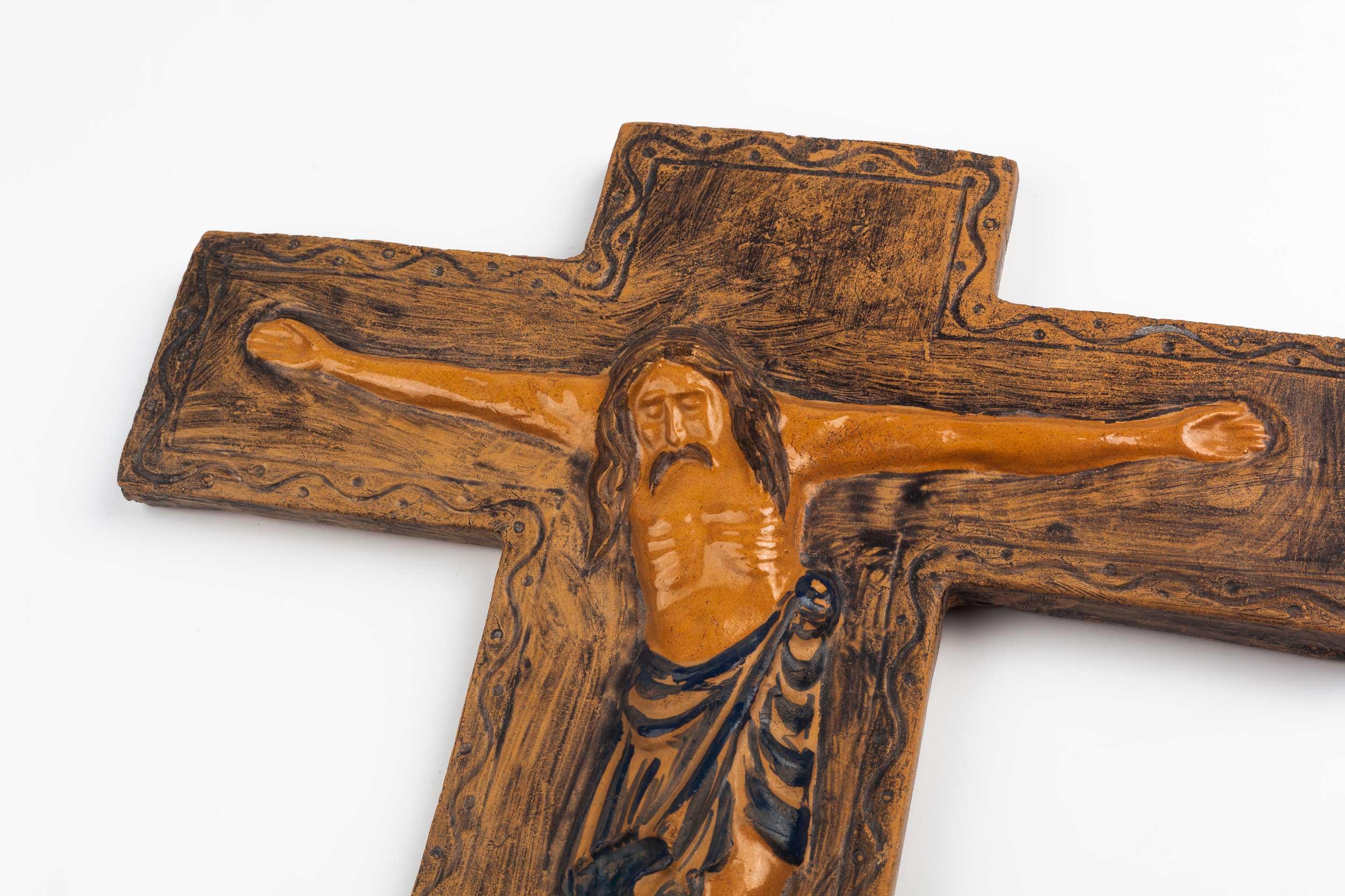 Midcentury Religious European Ceramic Crucifix, 1970s For Sale 2