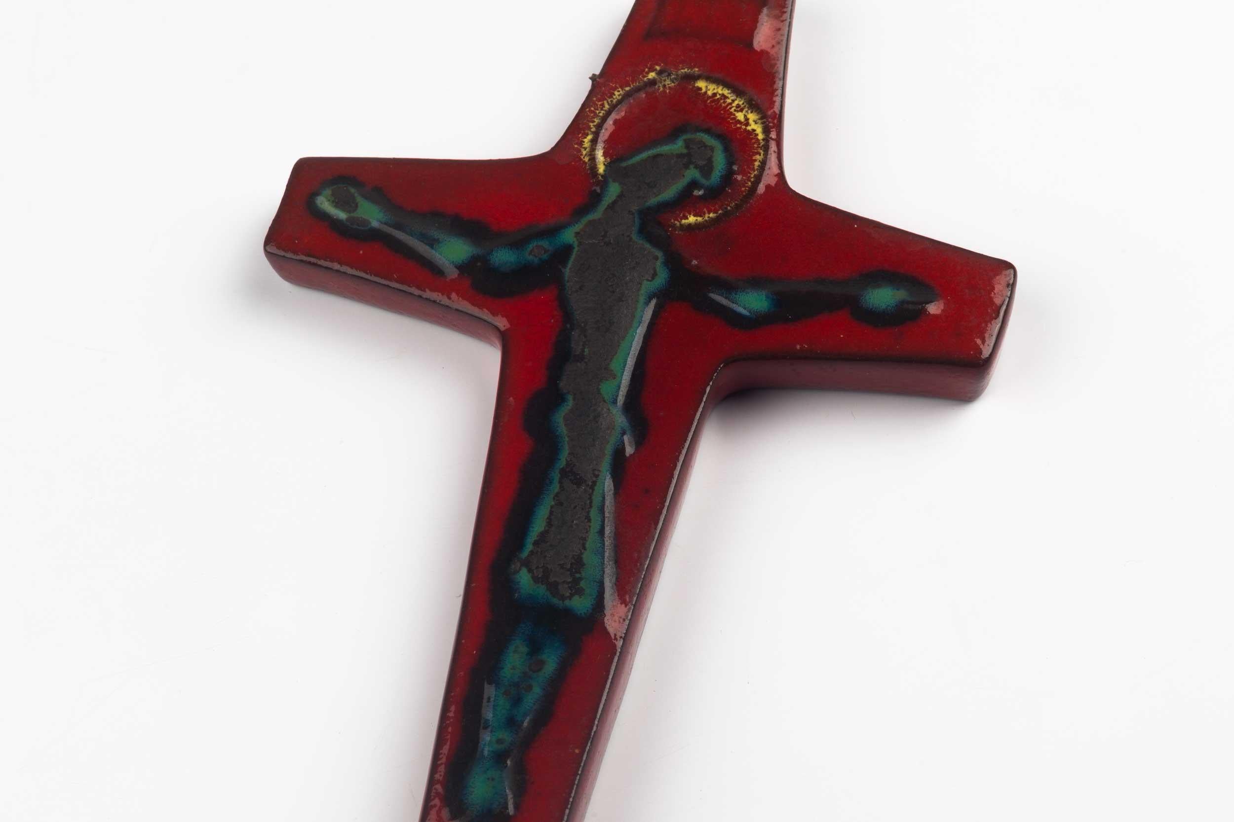 Midcentury Religious European Ceramic Crucifix, Deep Colors, 1970s In Good Condition For Sale In Chicago, IL