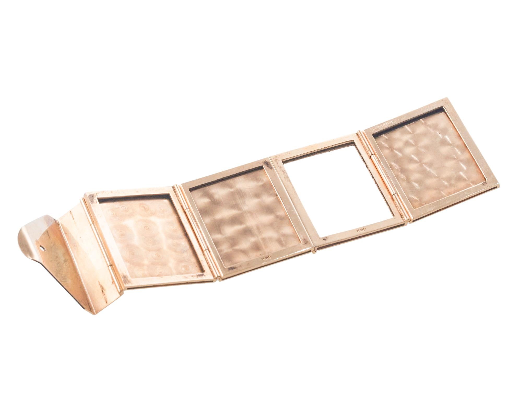 Pendentif en forme d'enveloppe pliante en or Retro Midcentury Unisexe en vente