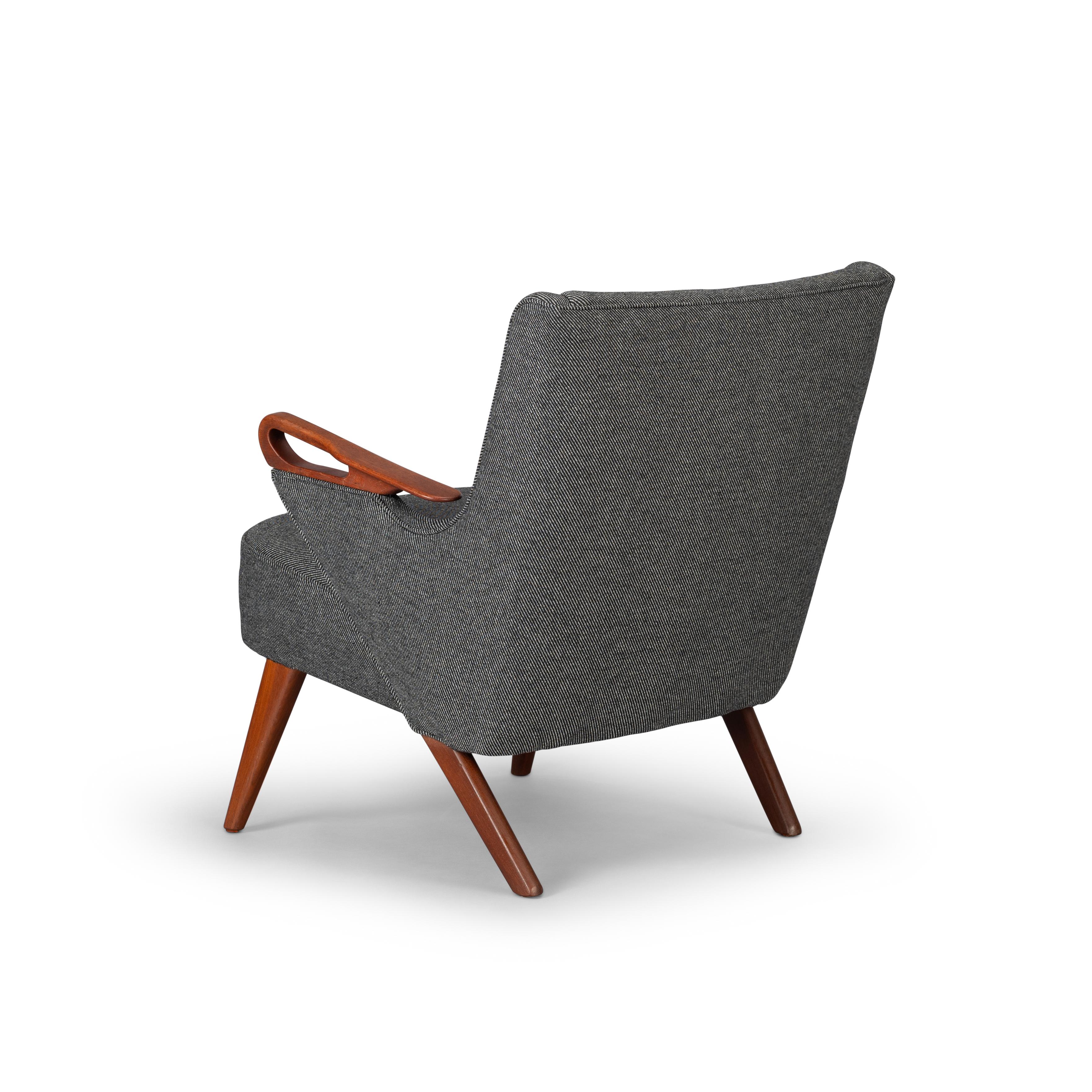 Midcentury Reupholstered Dark Grey Easy chair by C. Findahl Brodersen, 1950s In Good Condition In Elshout, NL