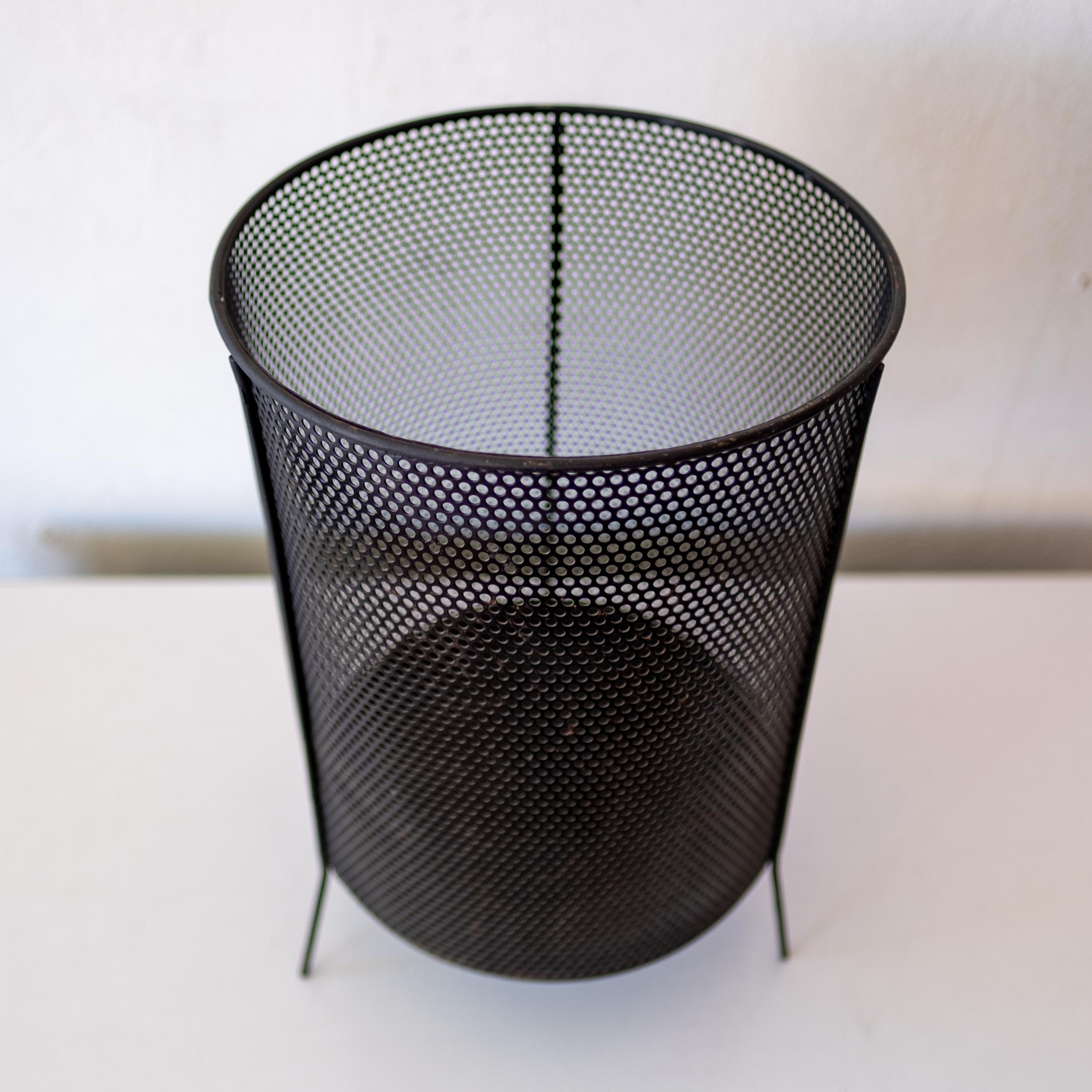 Midcentury Richard Galef Perforated Metal Waste Paper Basket In Good Condition In San Diego, CA