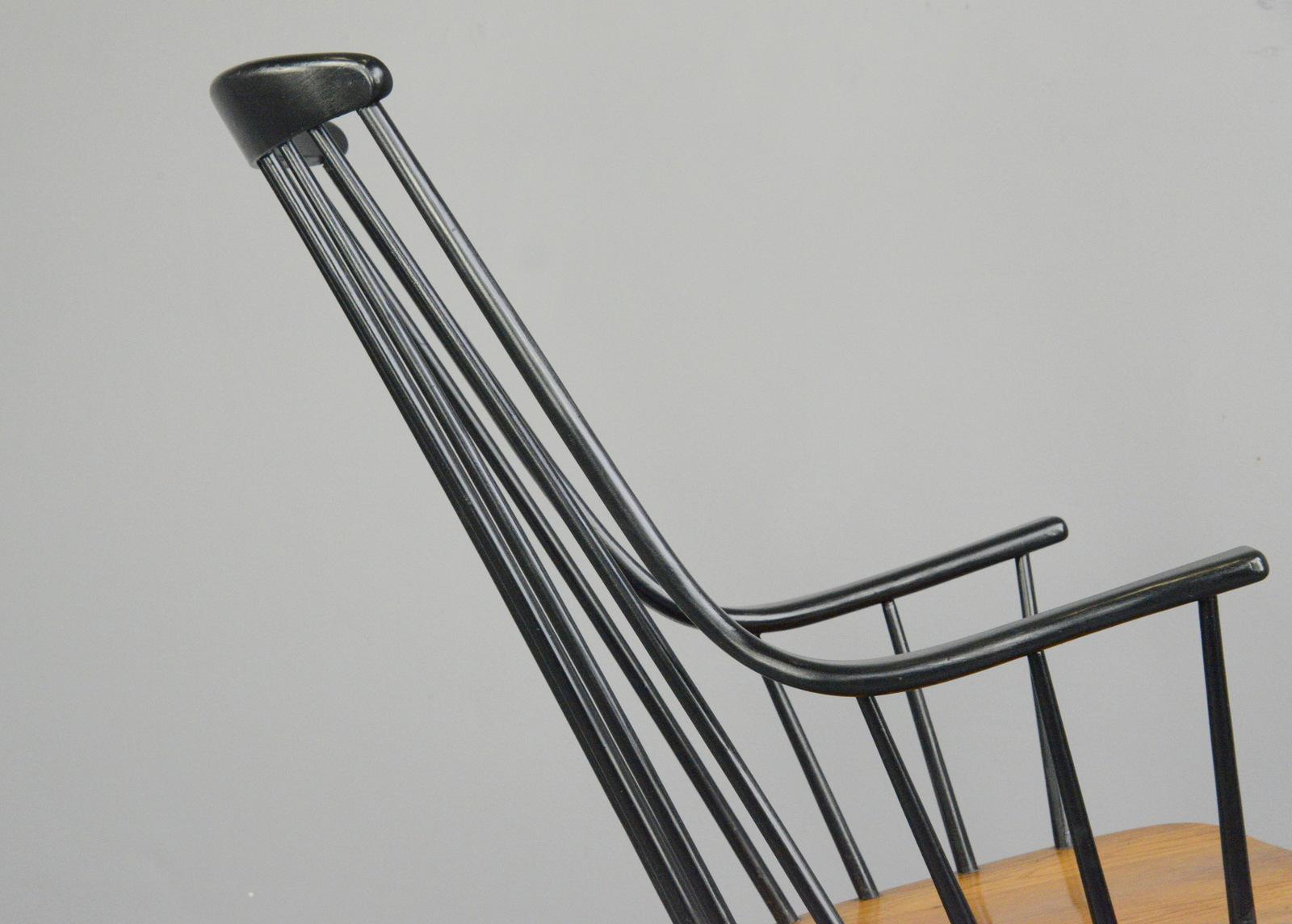 Midcentury Rocking Chair by Ilmari Tapiovaara 4