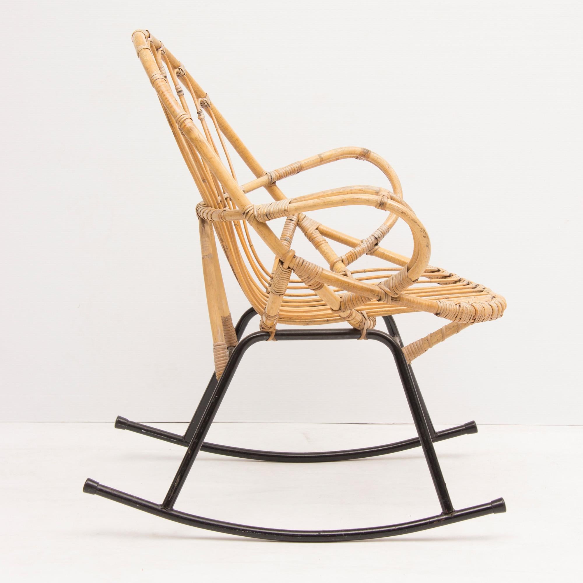 Midcentury Rocking Chair by Rohe Schommelstoel (Moderne der Mitte des Jahrhunderts) im Angebot