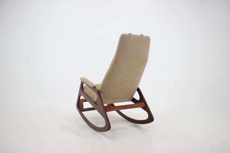Midcentury Rocking Chair by ULUV, 1960s In Good Condition For Sale In Praha, CZ