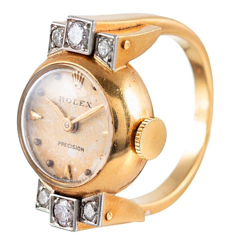 An exceptionally rare object to enhance the collection of the vintage Rolex enthusiast (or beckon his wife into the wonderful world of vintage Rolex), made in the 1950s of 18k rose gold and fitted with a manual wind Rolex movement. Note the Rolex