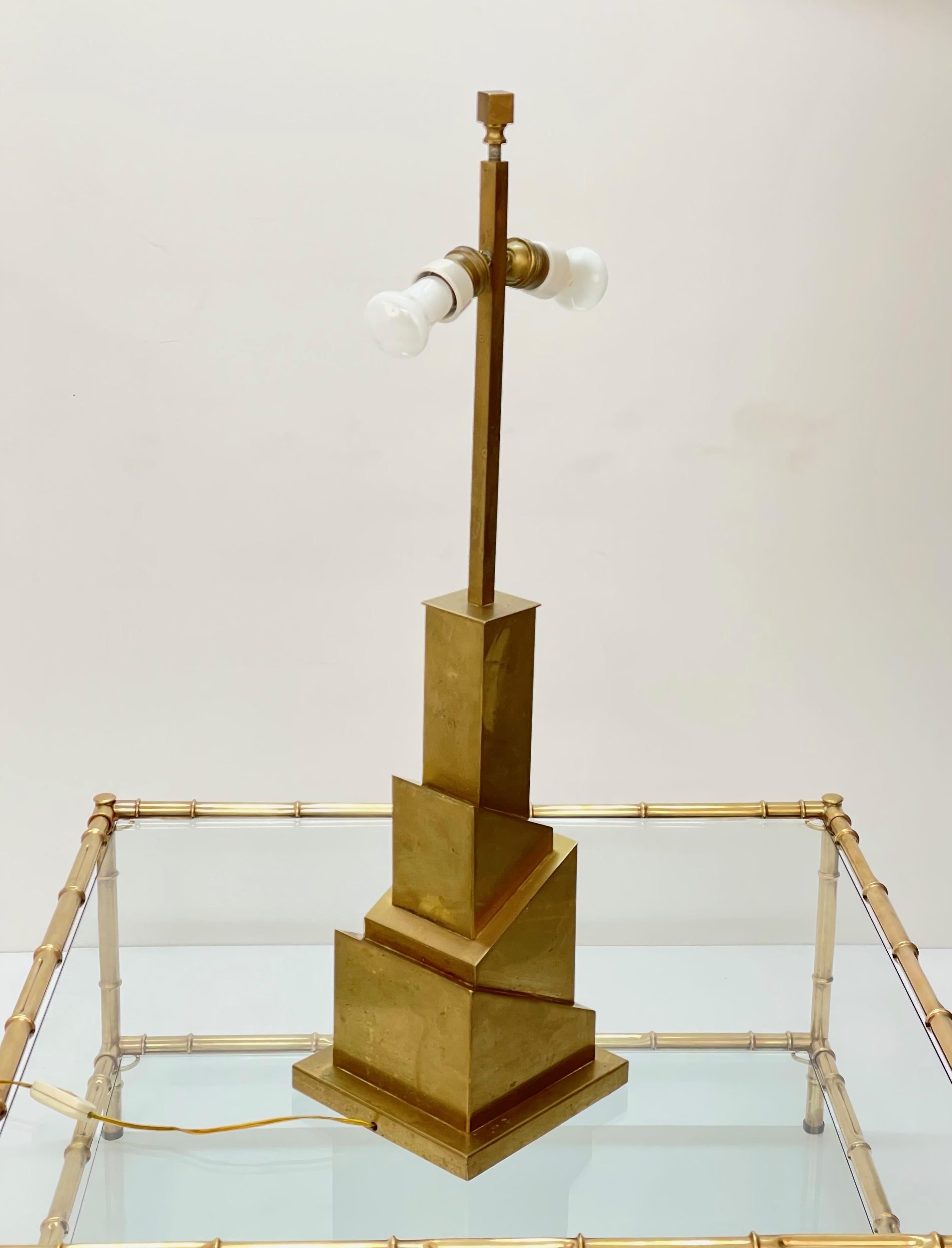 Midcentury Romeo Rega Brass Table Lamp with Skyscraper Structure, Italy, 1970s 8
