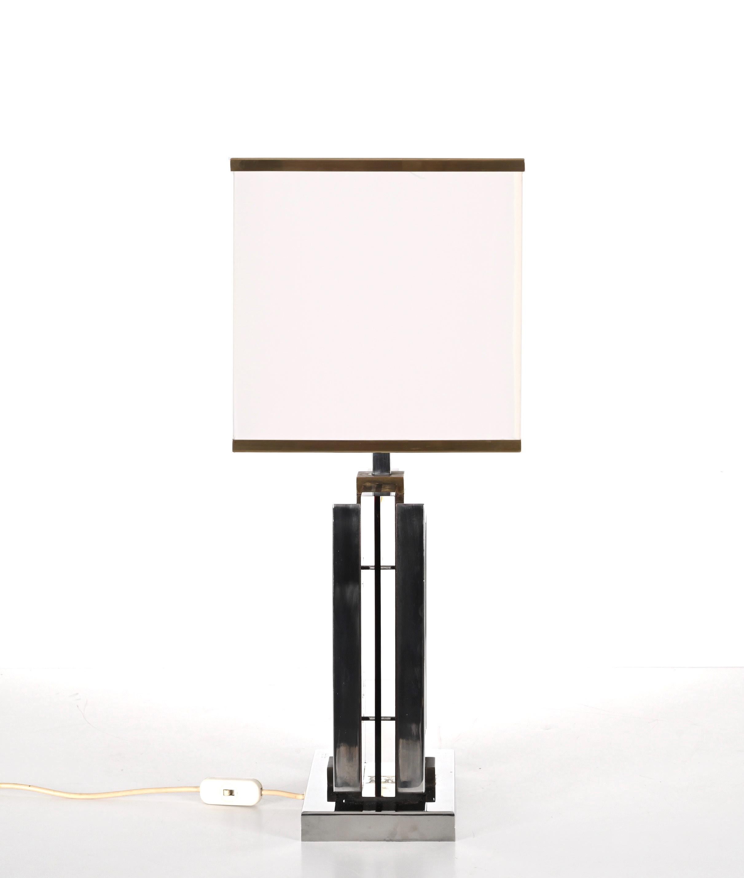 Midcentury Table Lamp by Romeo Rega in Lucite, Chrome and Brass, Italy 1970s For Sale 8