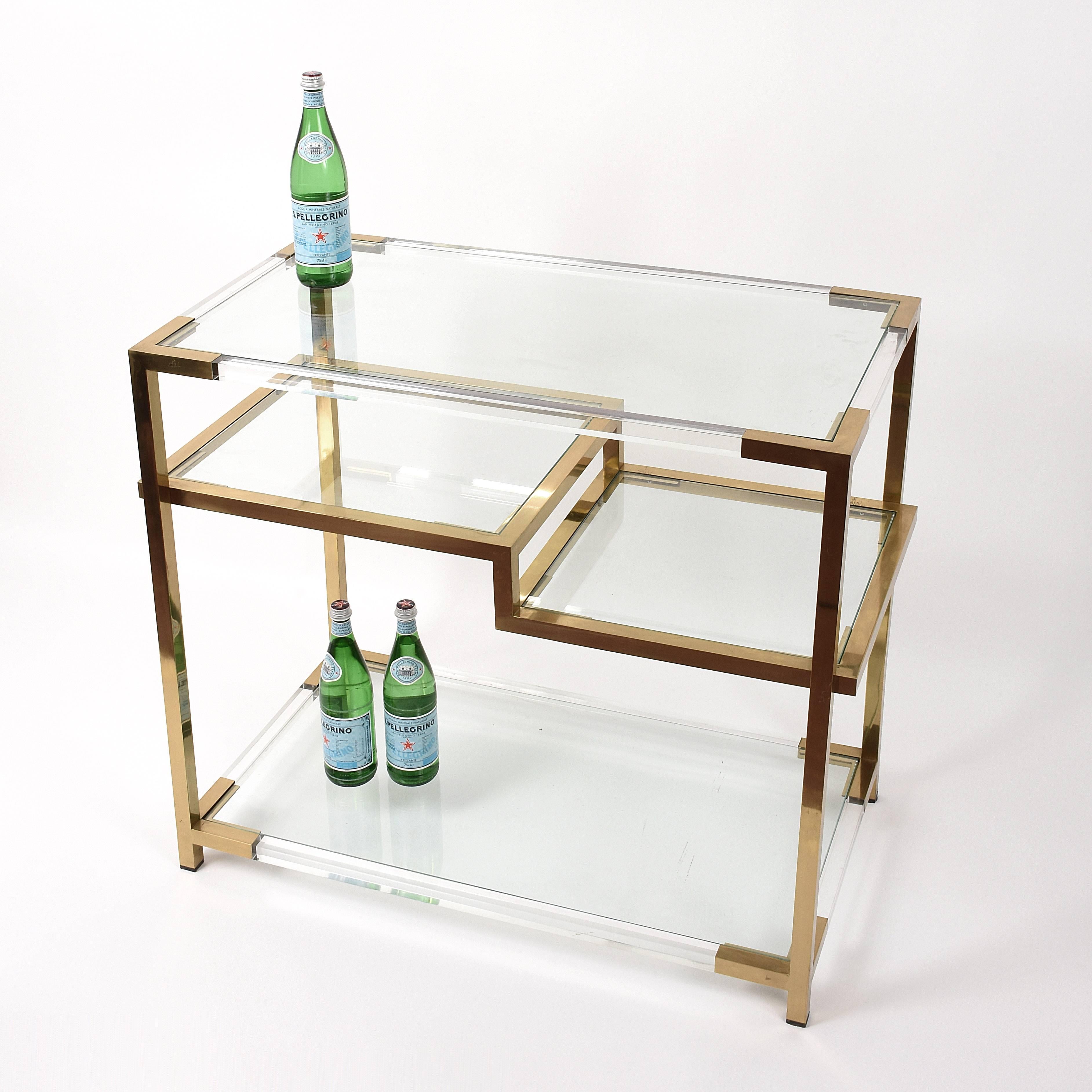 Midcentury Romeo Rega Style Lucite and Gold Brass Italian Console Table, 1970s In Good Condition In Roma, IT