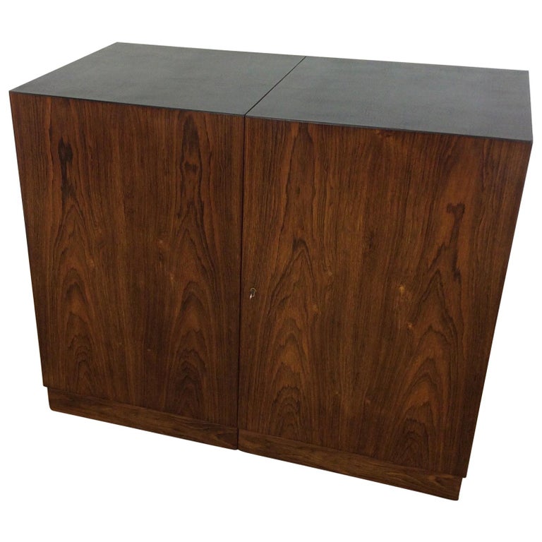 Midcentury Rosewood Dry Bar For Sale at 1stDibs