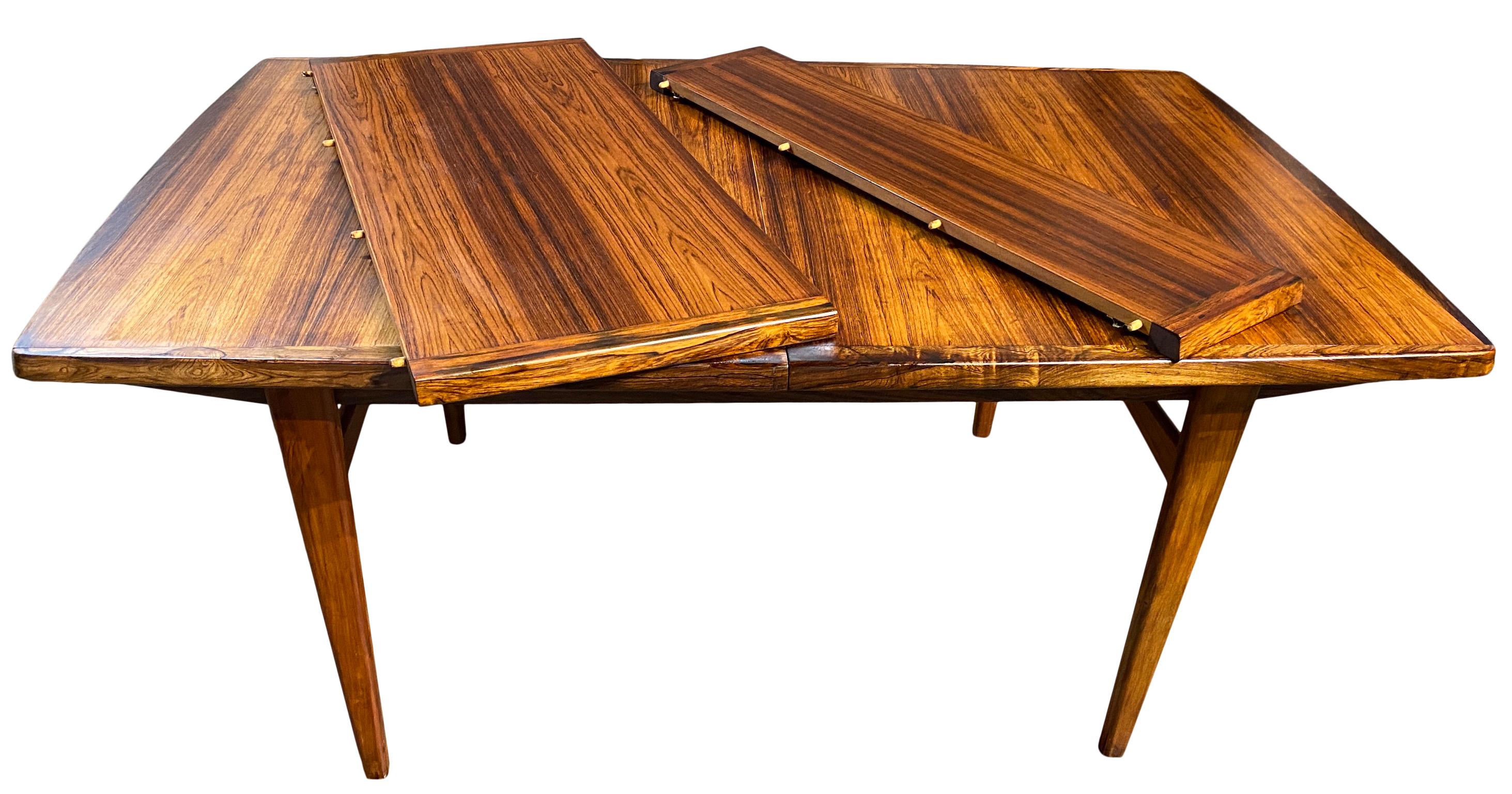 Midcentury Rosewood Expandable Dining Table with 2 Nesting Leaves 6