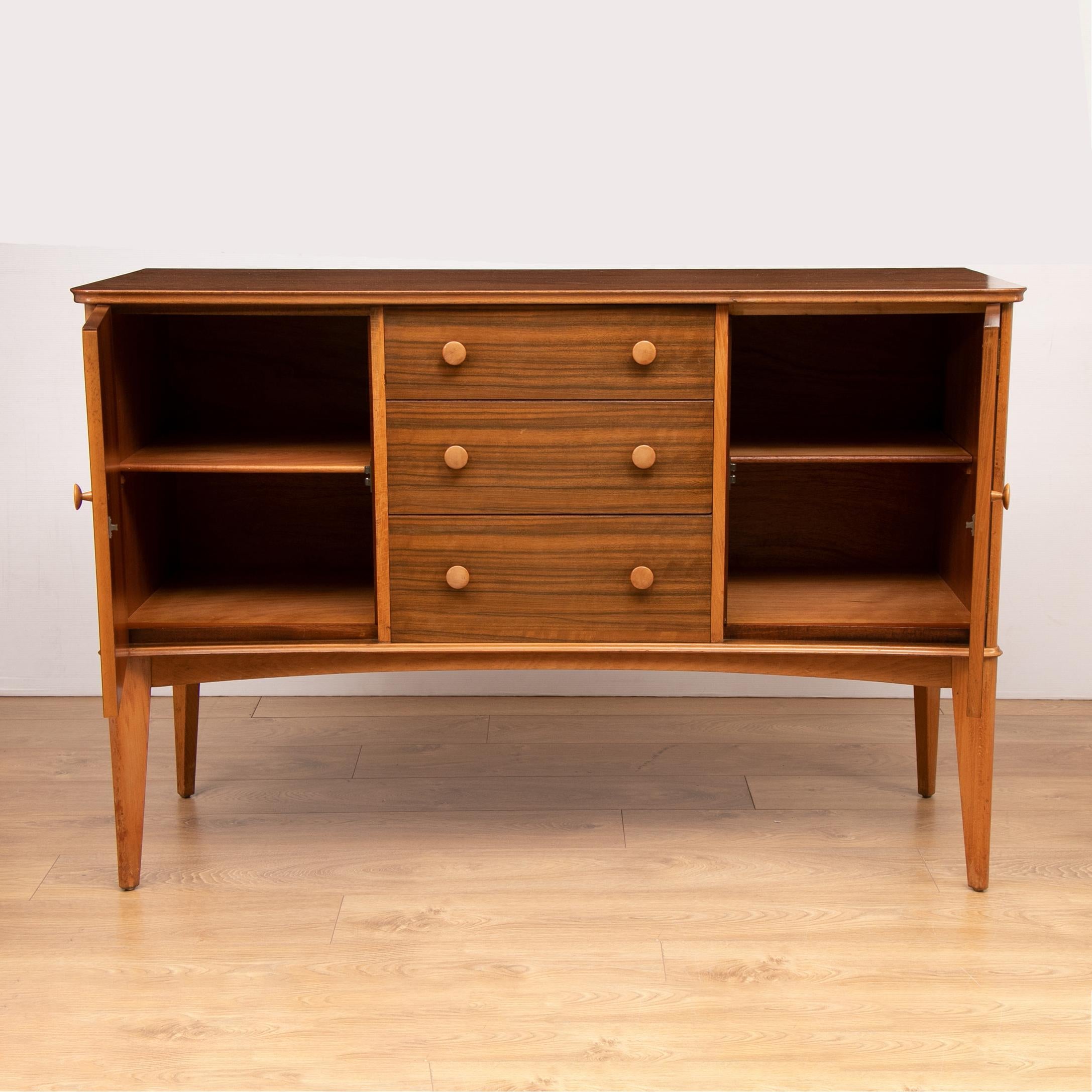 Mid-Century Modern Midcentury Rosewood Sideboard by Gordon Russell, circa 1960 For Sale