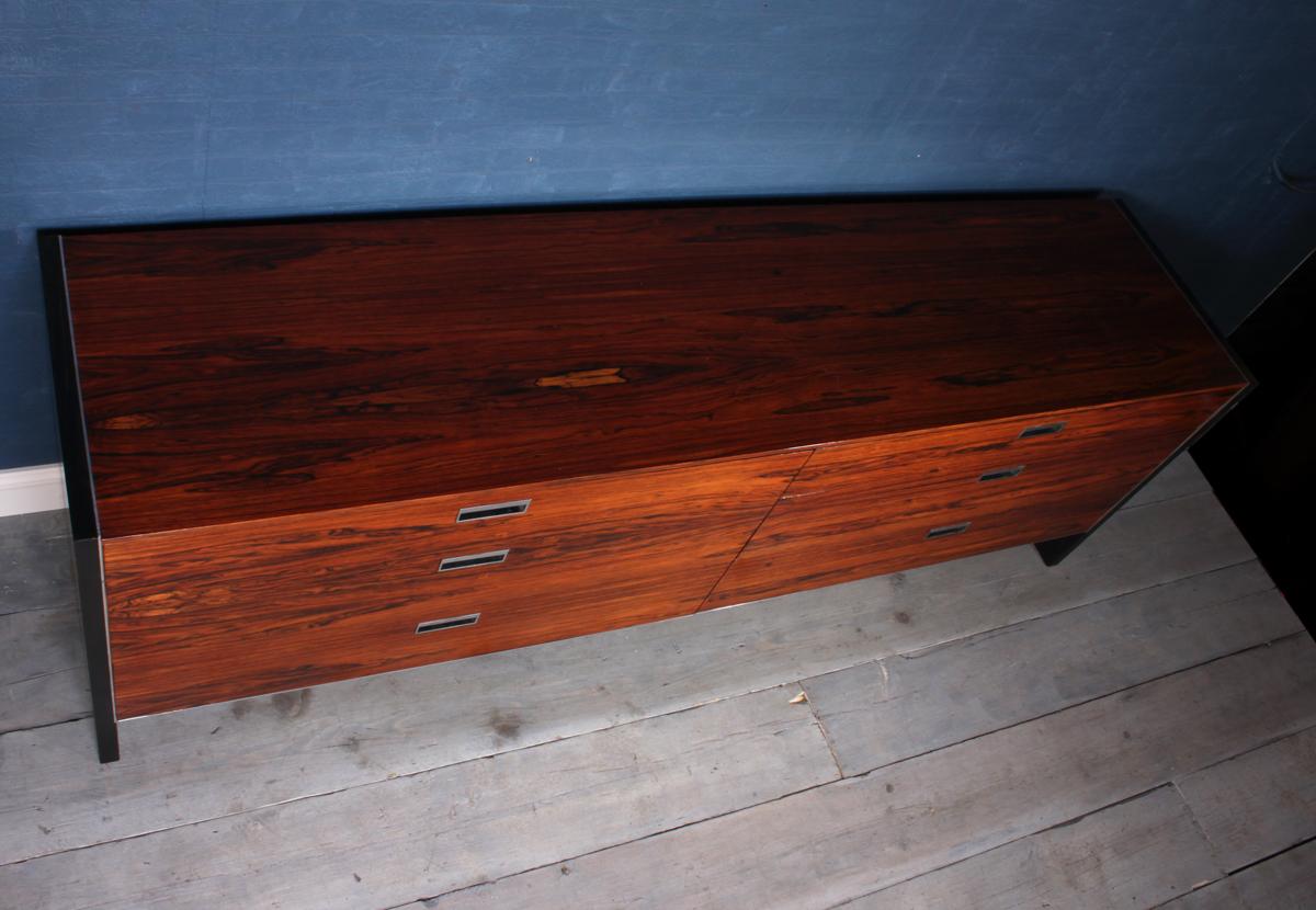 Midcentury Rosewood Sideboard In Excellent Condition In Paddock Wood, Kent
