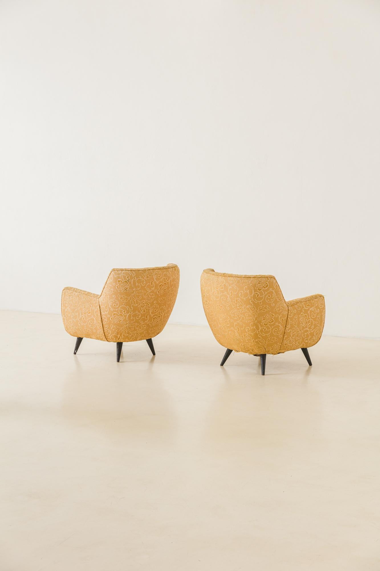 Brésilien Fauteuils ronds du milieu du siècle dernier conçus par Geraldo de Barros, Unilabor, vers 1959 en vente