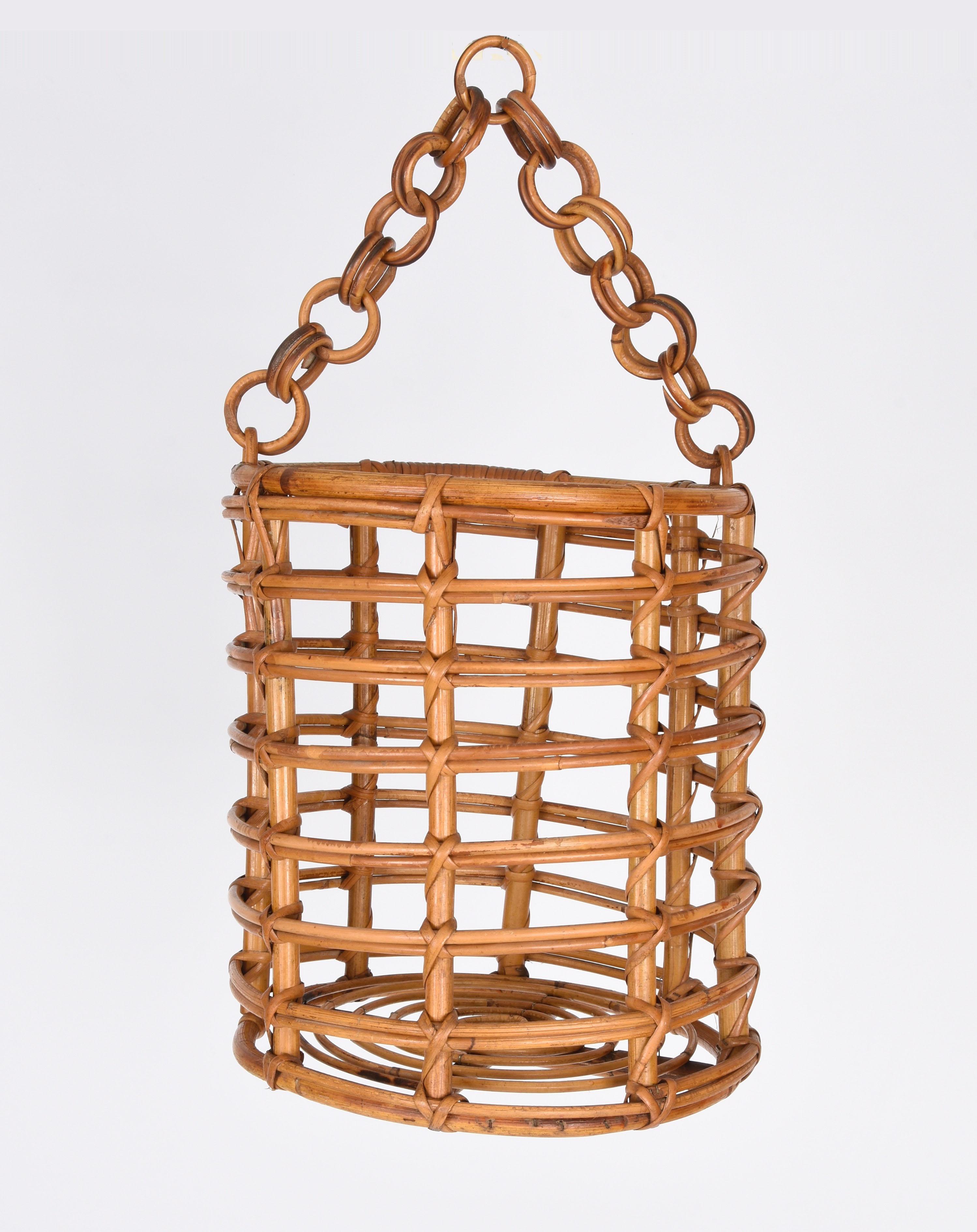 Midcentury Round Bamboo and Rattan Italian Magazine Rack, 1960s For Sale 2