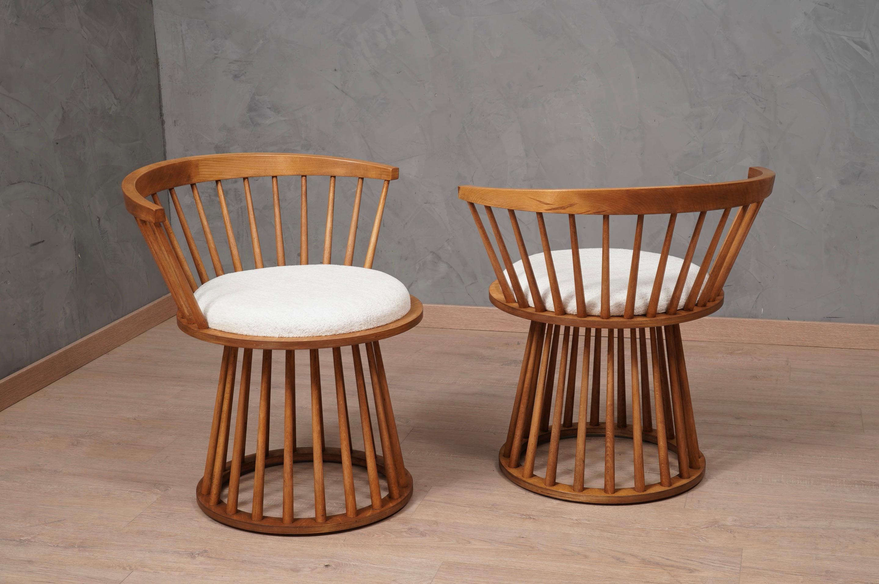 Italian MidCentury Round Beech Wood and White Fabric Chairs, 1990 For Sale