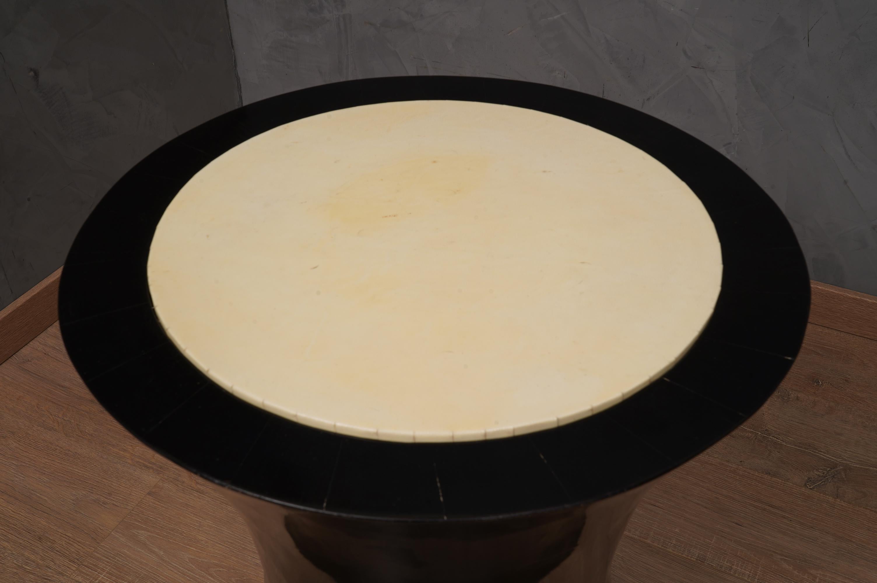 Midcentury Round Black and Goatskin Italian Side Tables, 1940 In Good Condition In Rome, IT