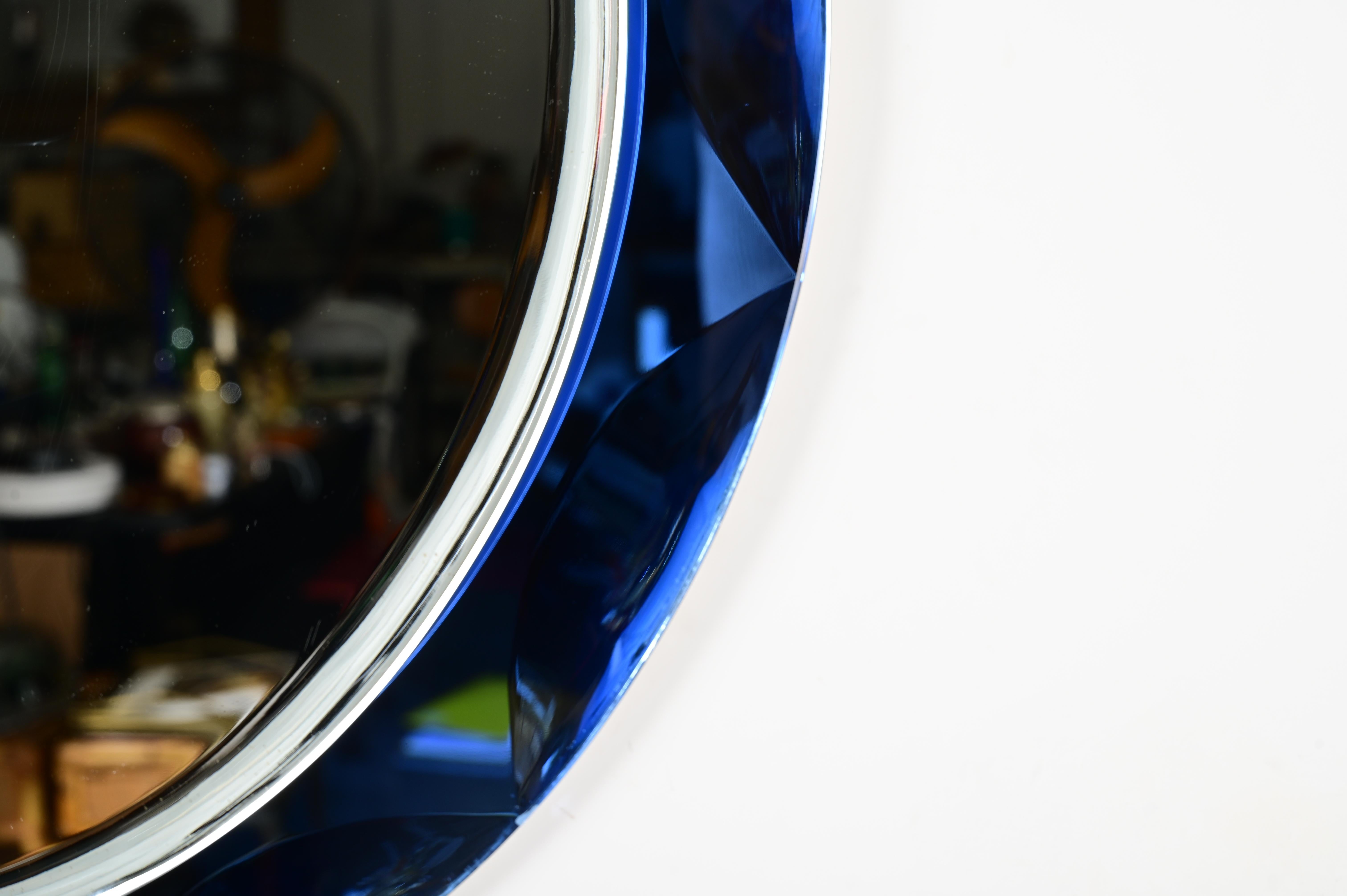 Miroir biseauté rond bleu de Galvorame, Italie, années 1970 en vente 9