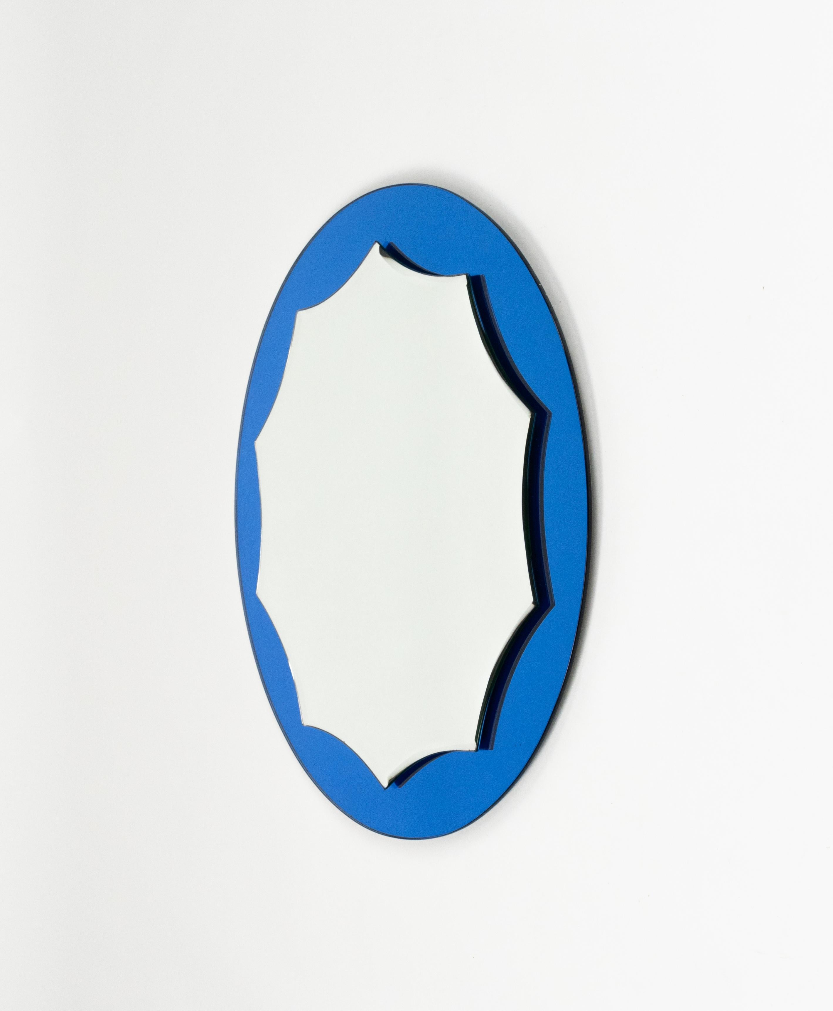 Midcentury Round Blue Wall Mirror Cristal Arte Style, Italy 1960s For Sale 1