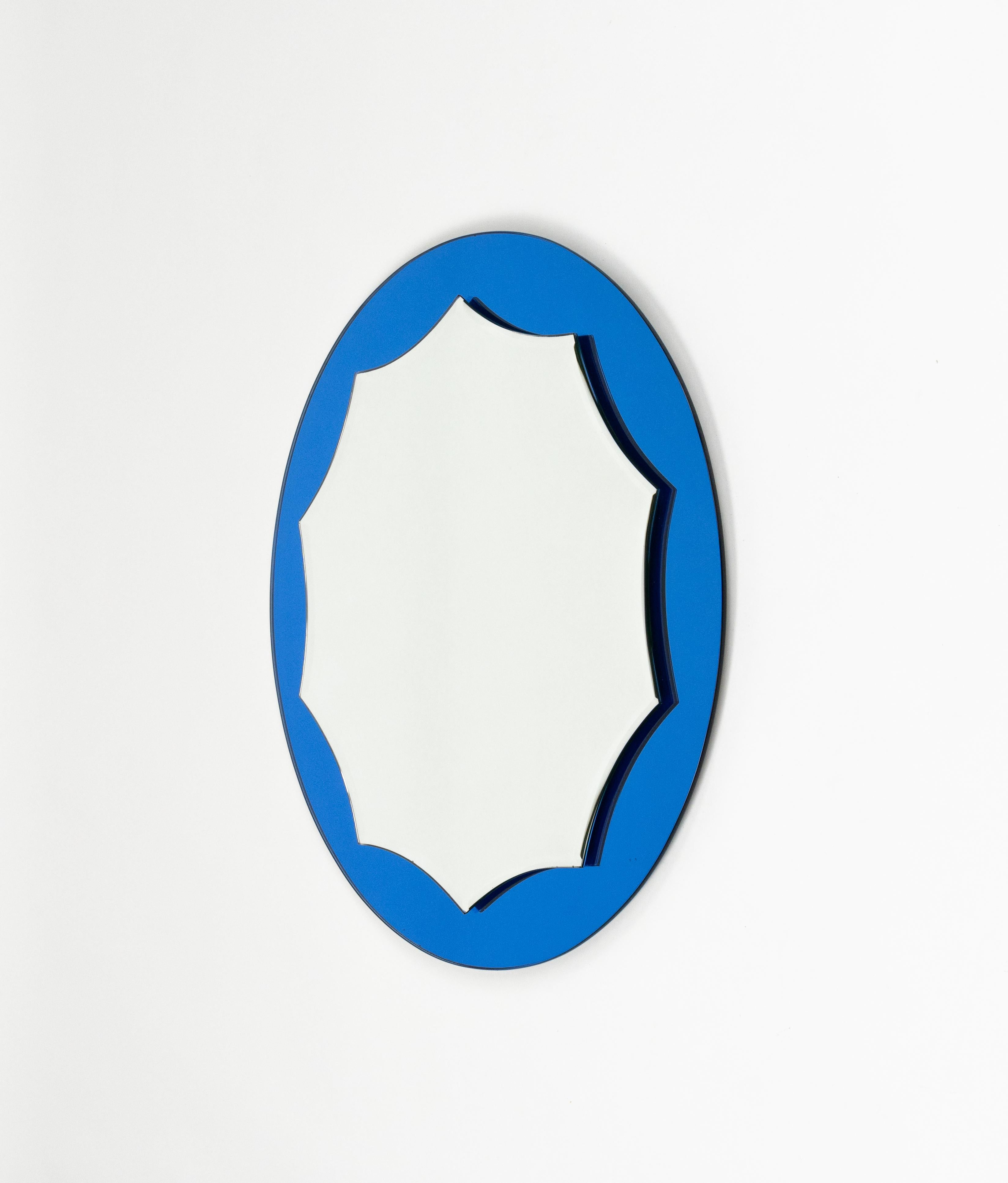 Midcentury Round Blue Wall Mirror Cristal Arte Style, Italy 1960s For Sale 2