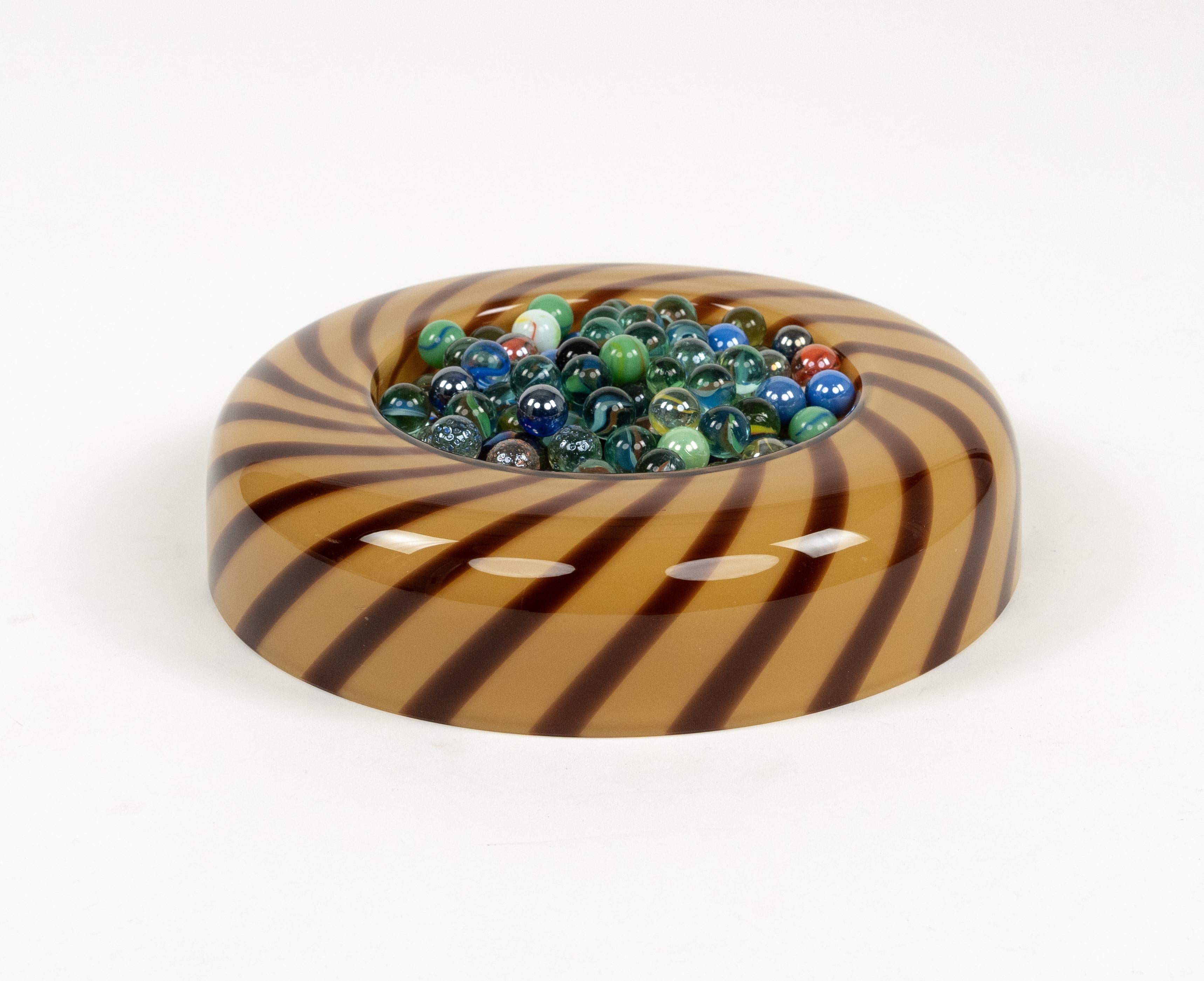 Cuenco redondo de mediados de siglo o Vide-Poche de cristal de Murano de Tommaso Barbi, Italia Años 70 en venta 6