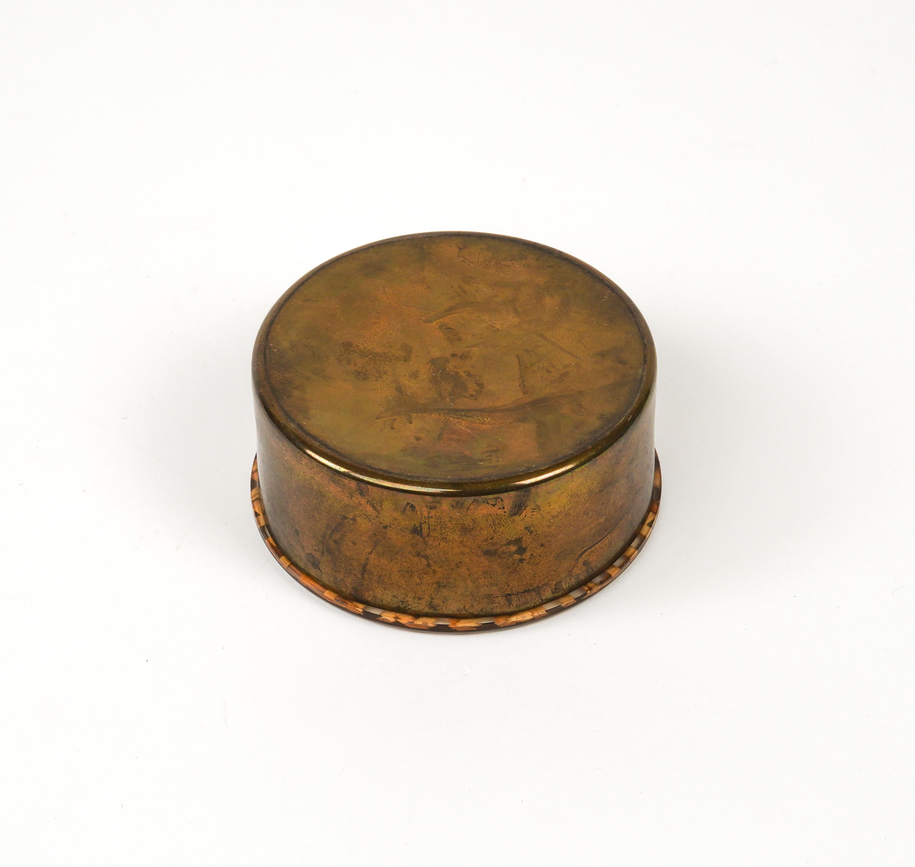 Midcentury Round Box in Brass, Lucite & Rattan Christian Dior Style, Italy 1970s For Sale 5
