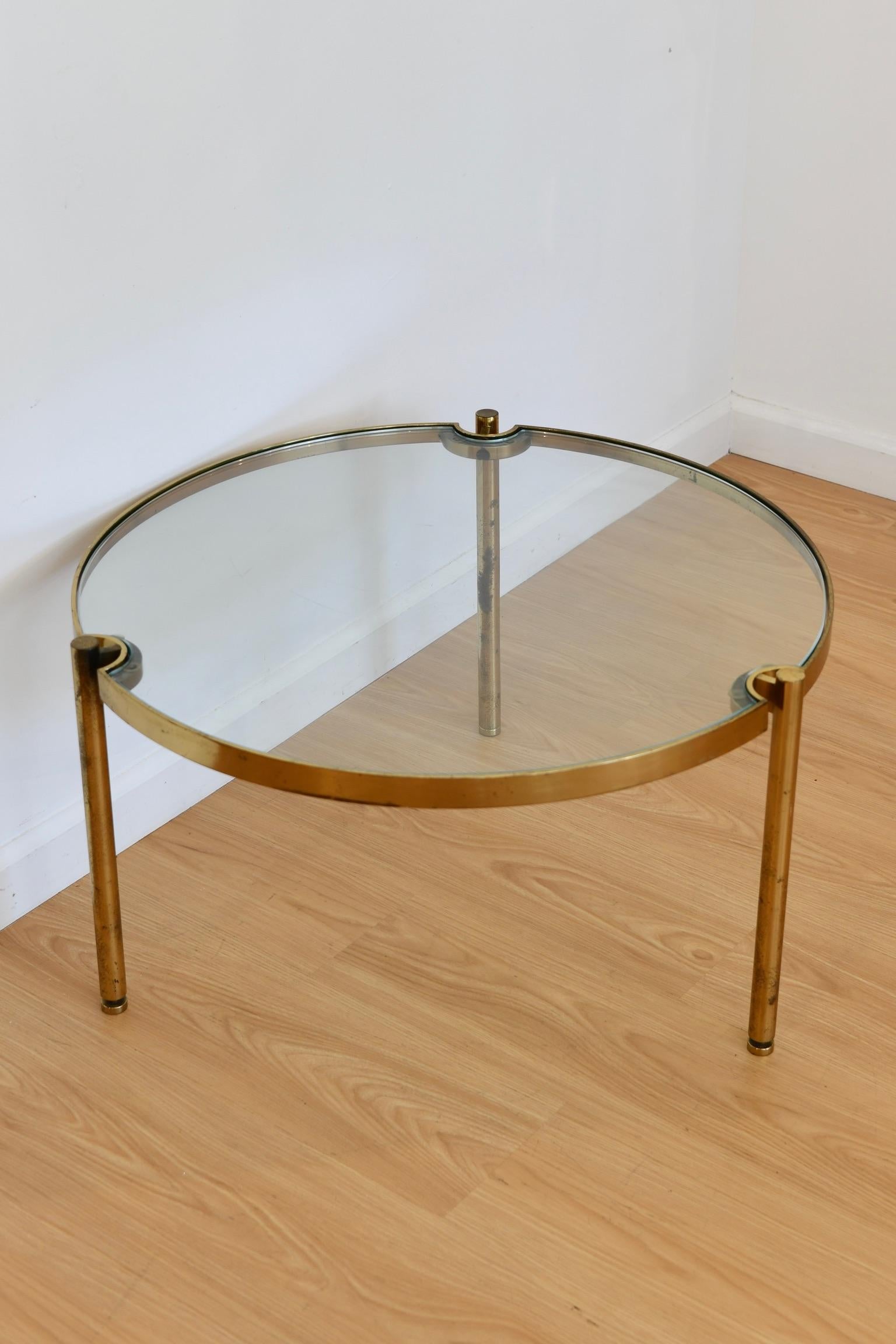 20th Century Midcentury Round Brass Coffee Table For Sale