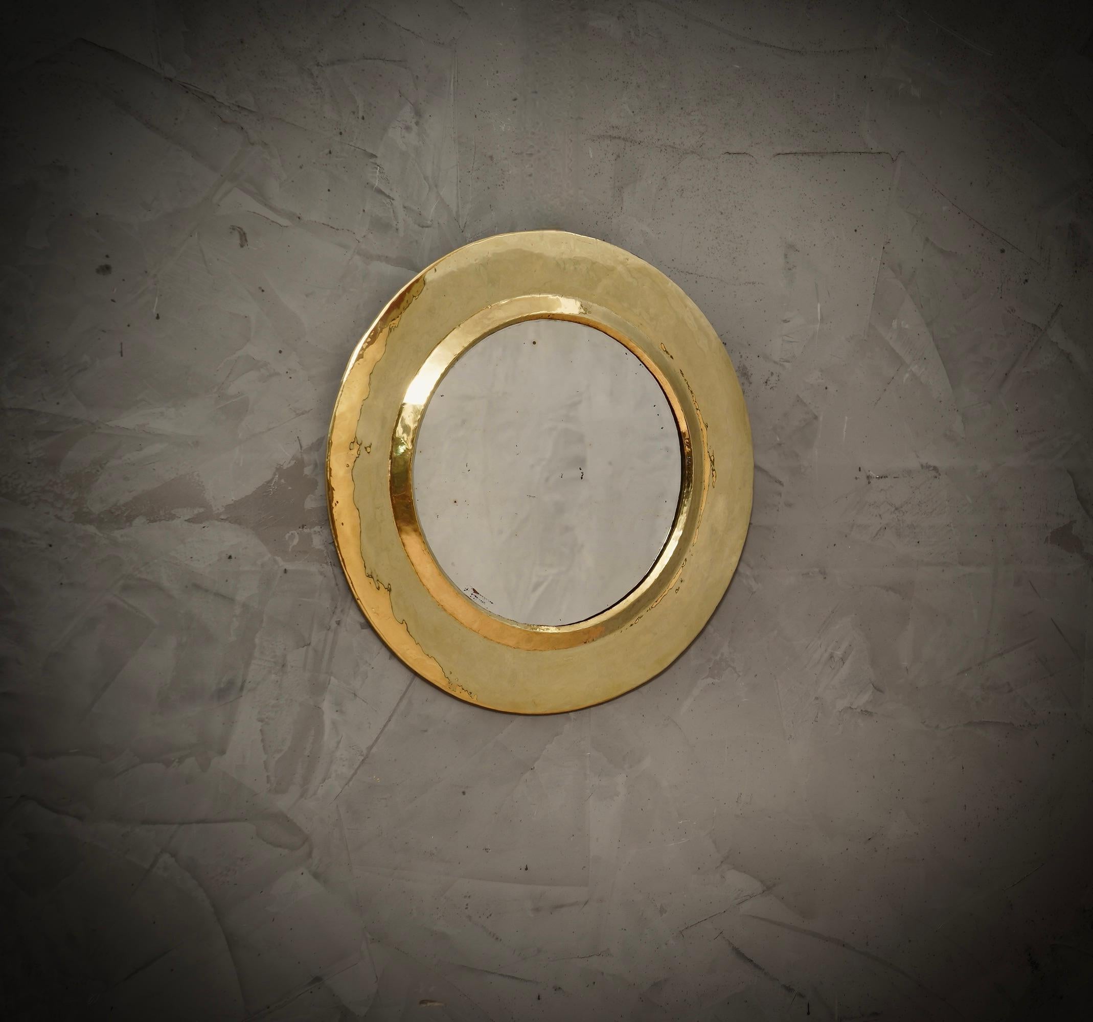 Late 20th Century MidCentury Round Brass Italian Wall Mirror, 1970 For Sale
