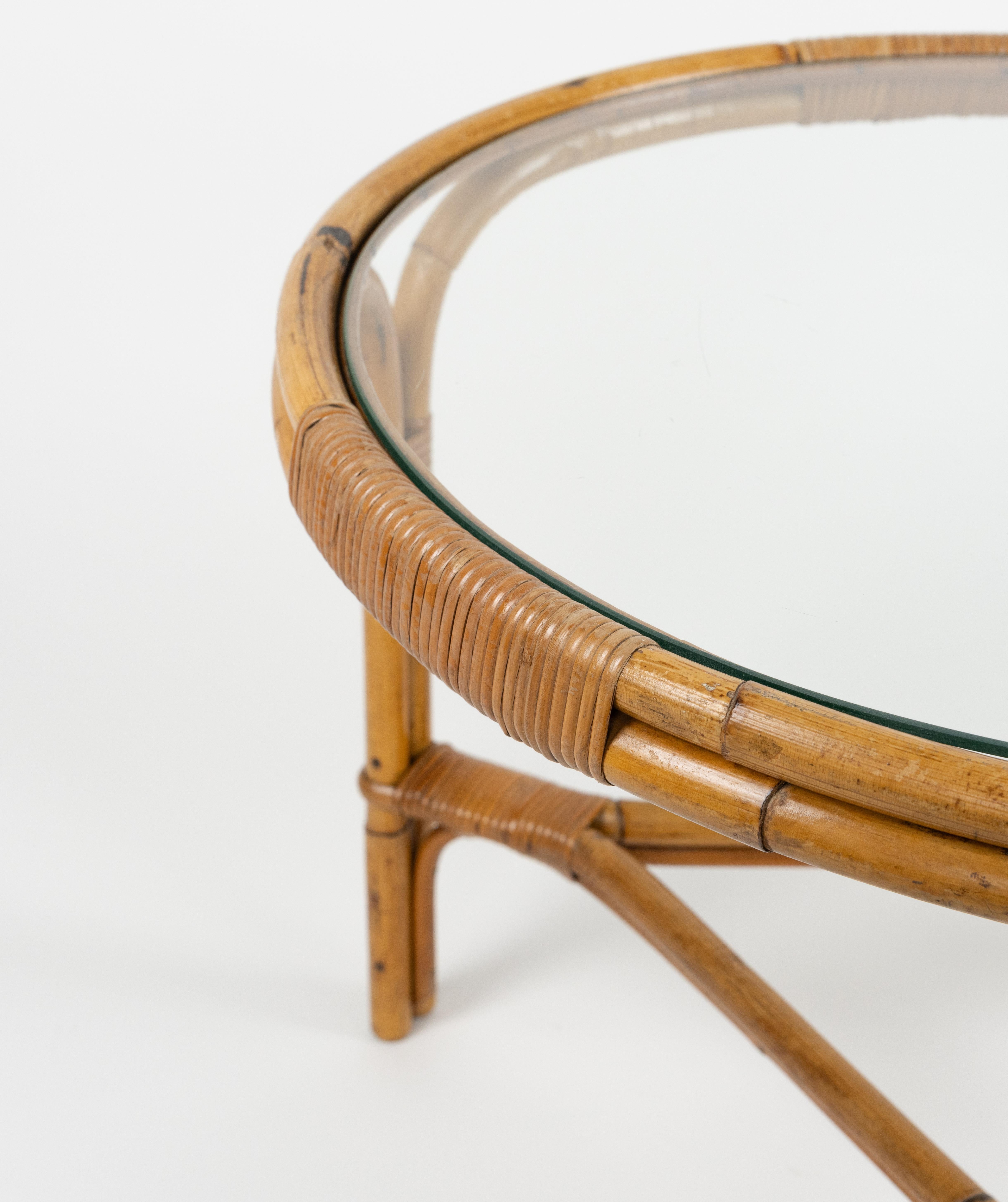 Runder Couchtisch aus Bambus, Rattan und Glas aus der Mitte des Jahrhunderts, Italien 1960er Jahre 6