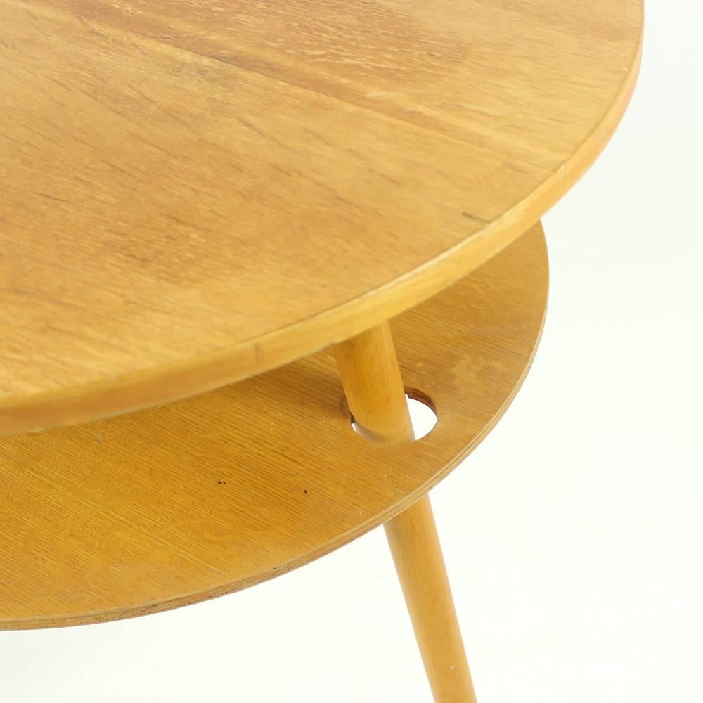 Mid-Century Modern Midcentury Round Coffee Table on Three Legs, Drovopodnik Holesov, circa 1960 For Sale