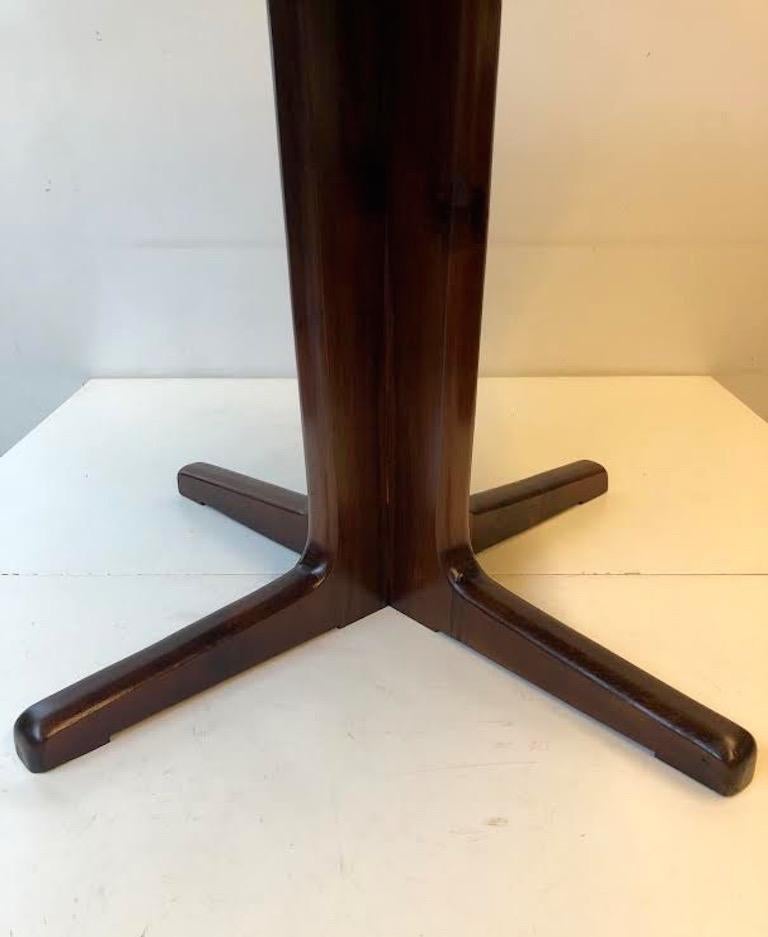 Midcentury Round Danish Rosewood Dining Table with Two Leafs For Sale 3