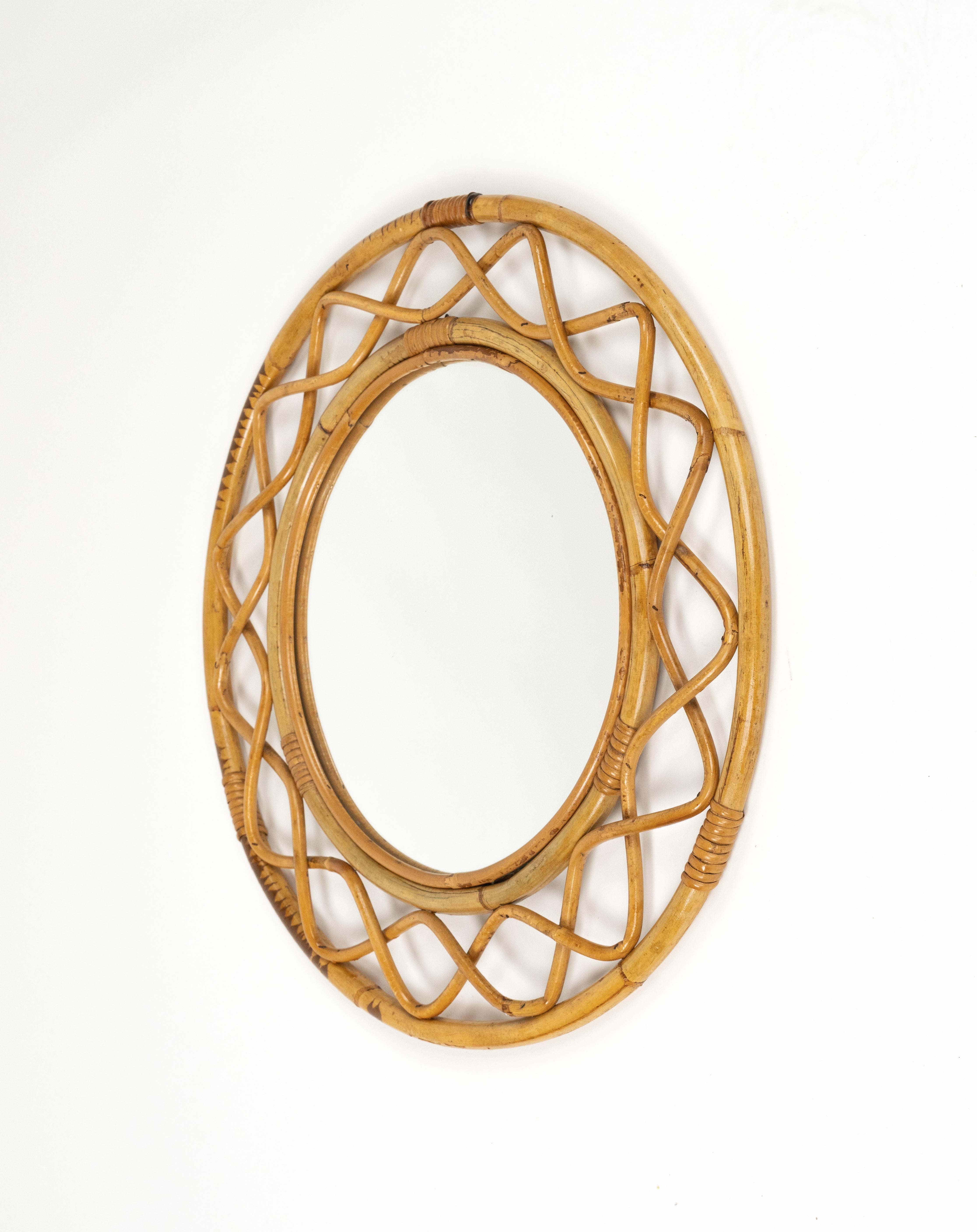 Mid-Century Modern Miroir mural rond à double cadre, bambou et rotin, Italie, années 1960 en vente