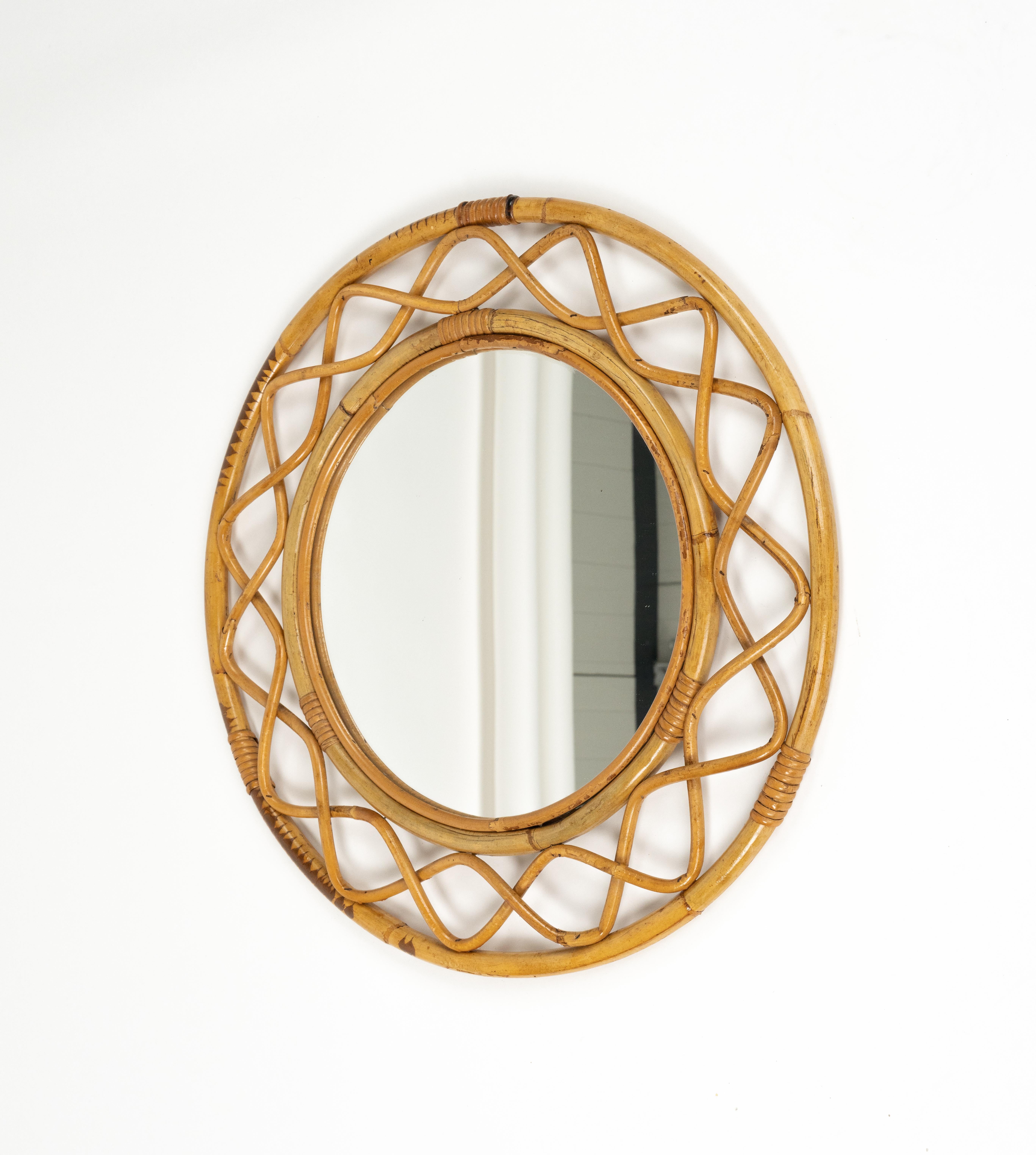 Miroir mural rond à double cadre, bambou et rotin, Italie, années 1960 Bon état - En vente à Rome, IT