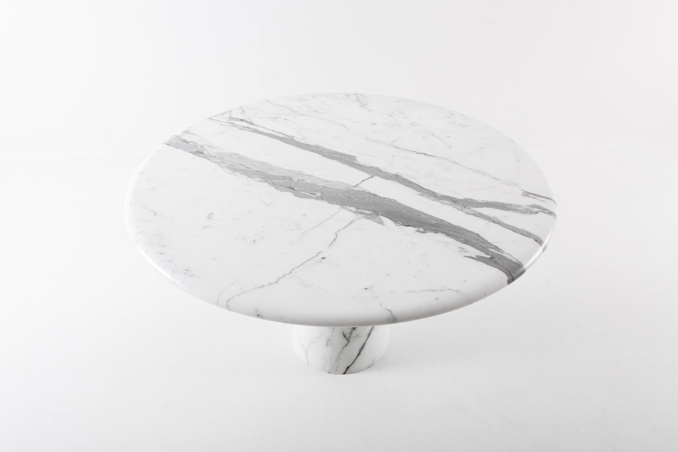 Midcentury Round Italian Carrara Marble Dining Table 5