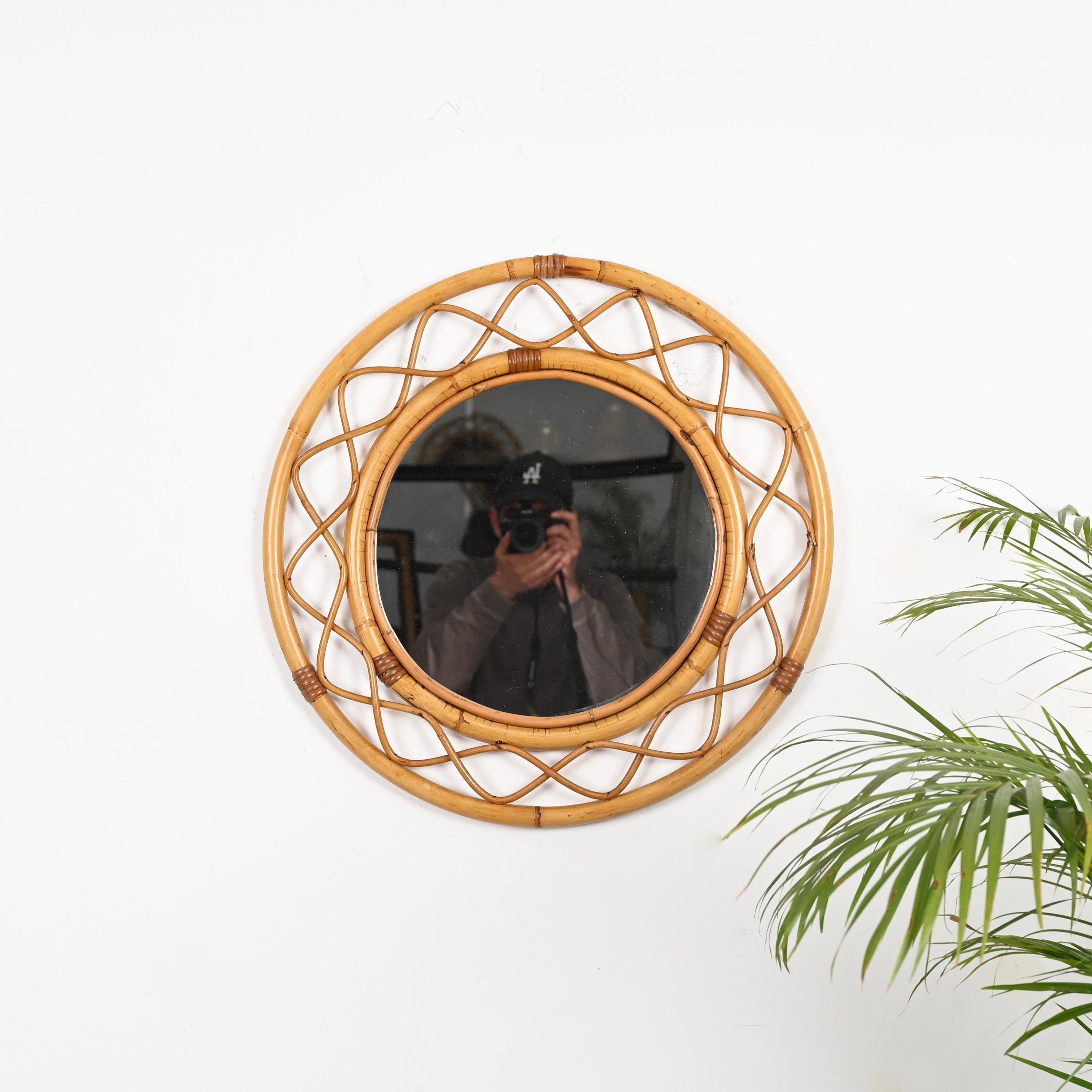 Mid-Century Modern Midcentury Round Italian Mirror, Curved Bamboo, Rattan and Wicker Frame, 1960s For Sale