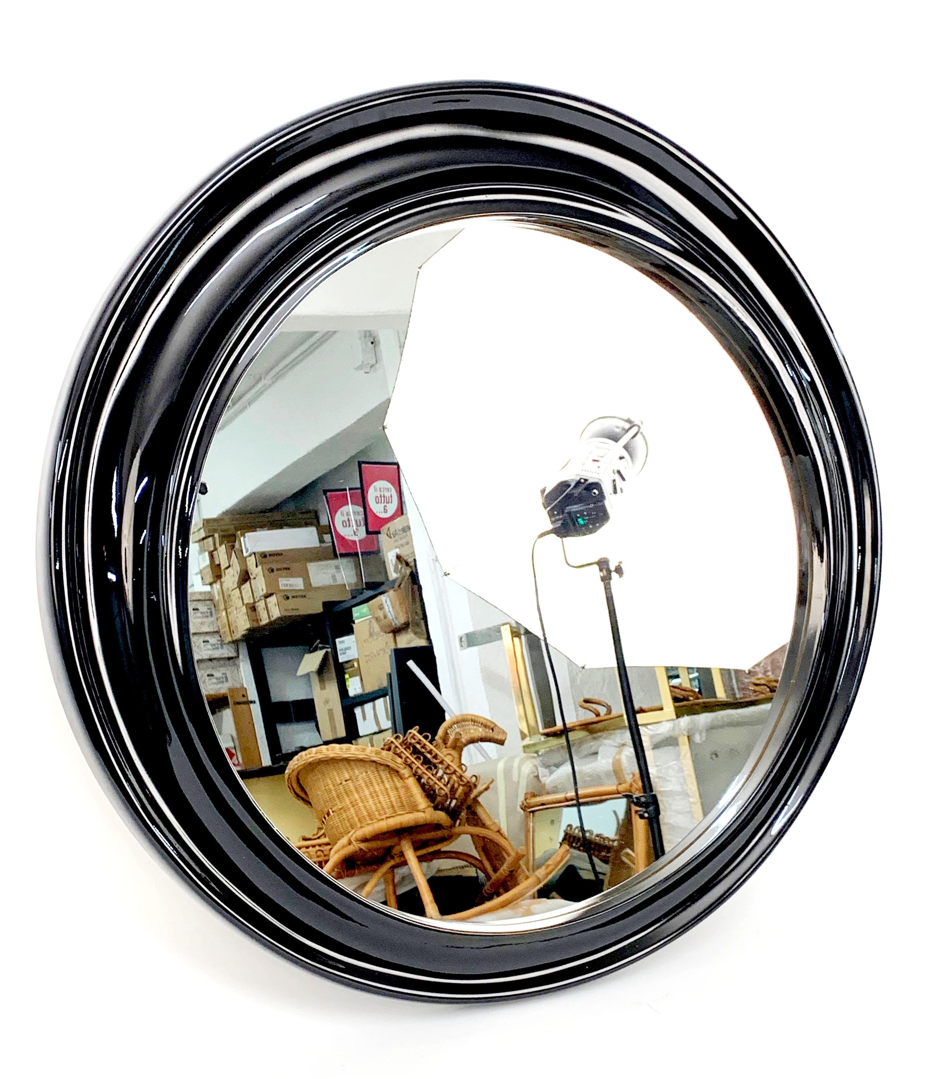 Midcentury Round Italian Mirror with Black Lacquered Resin Frame, 1970s 4