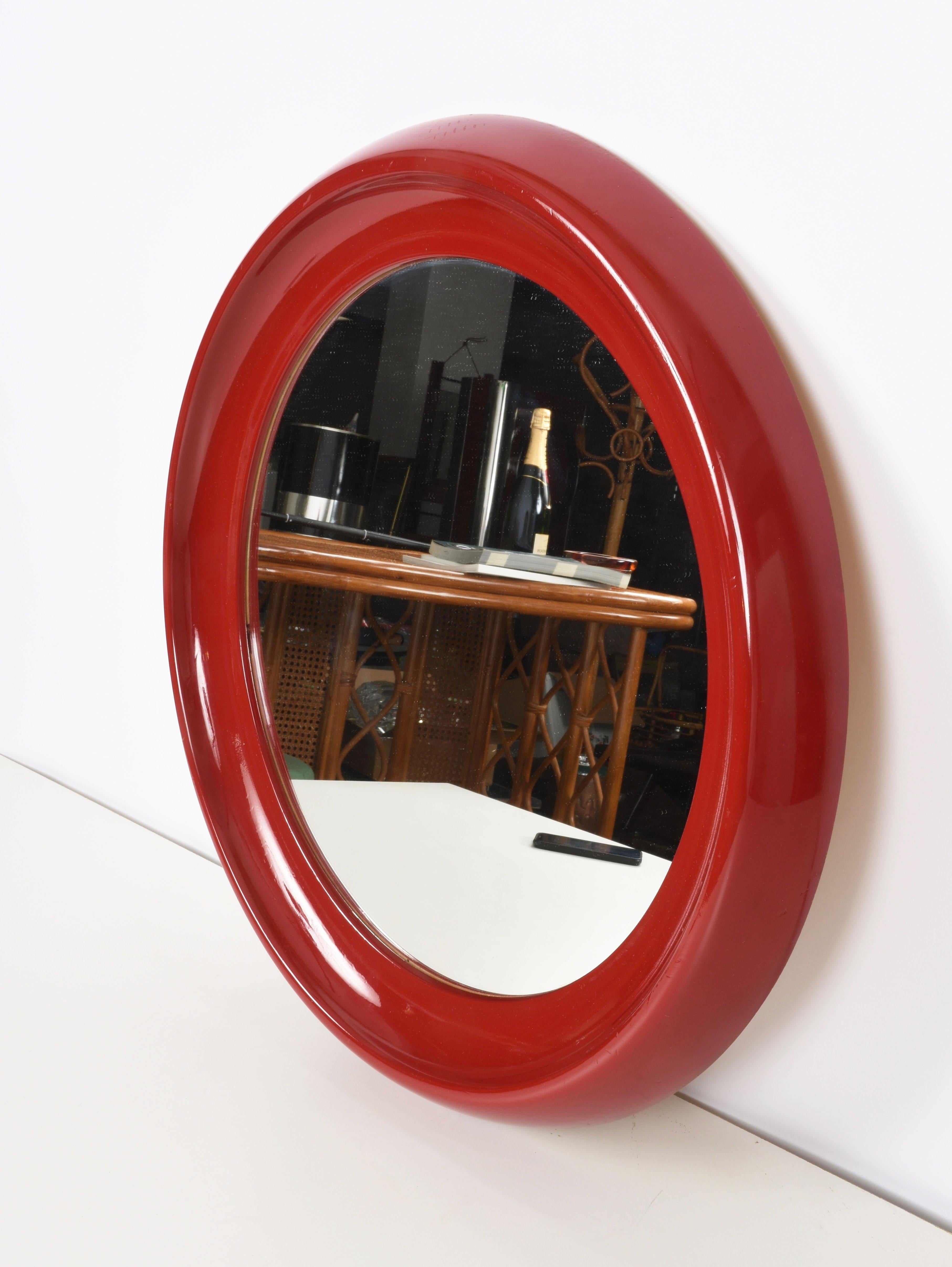Mid-Century Modern Midcentury Round Italian Mirror with Red Lacquered Resin Frame, 1970s