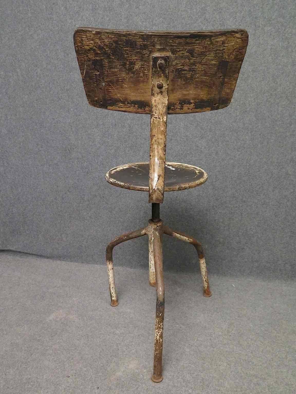 Chaise / tabouret pivotant en métal rond de style industriel italien du milieu du siècle, 1960 en vente 2