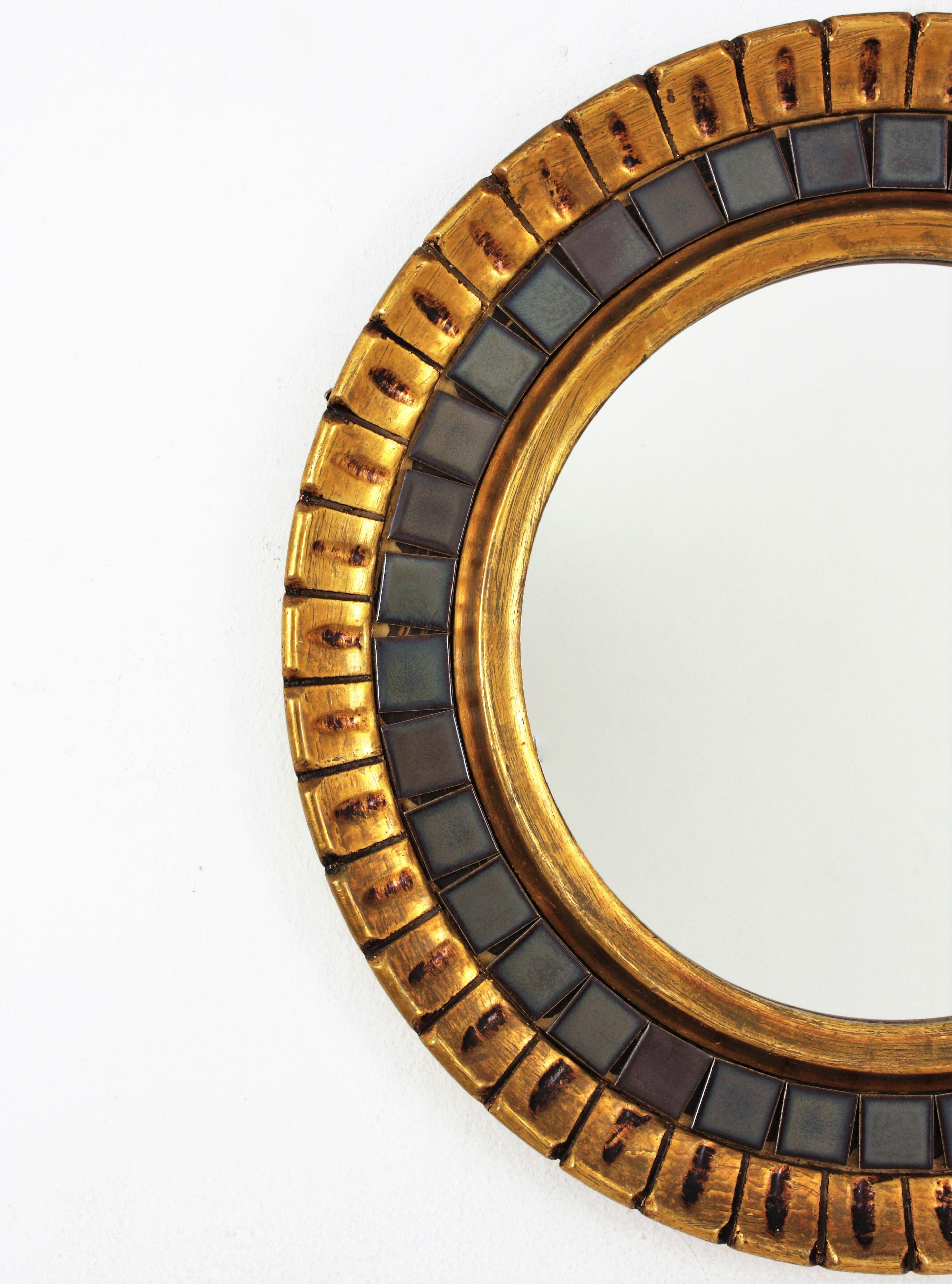 20th Century Midcentury Round Mirror, Giltwood and Ceramic For Sale