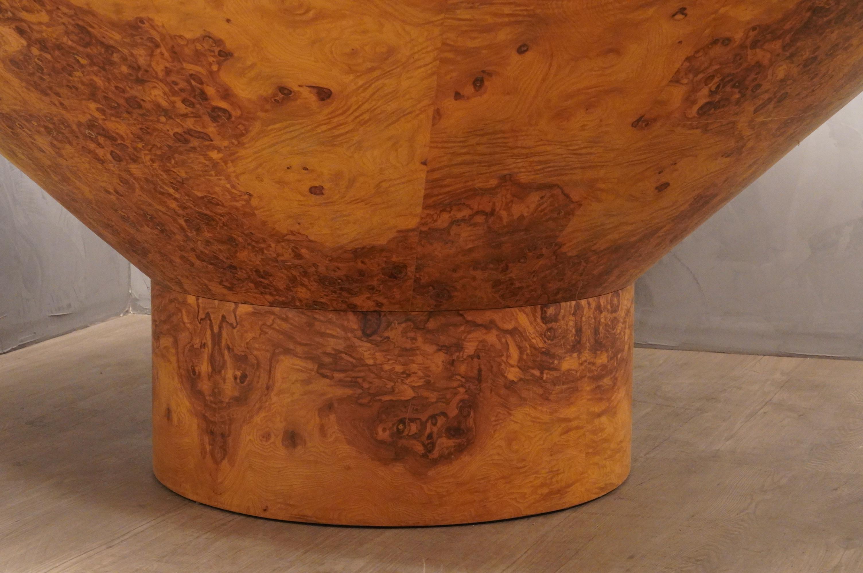 Early 20th Century Midcentury Round Olive Burl Wood Table, 1920